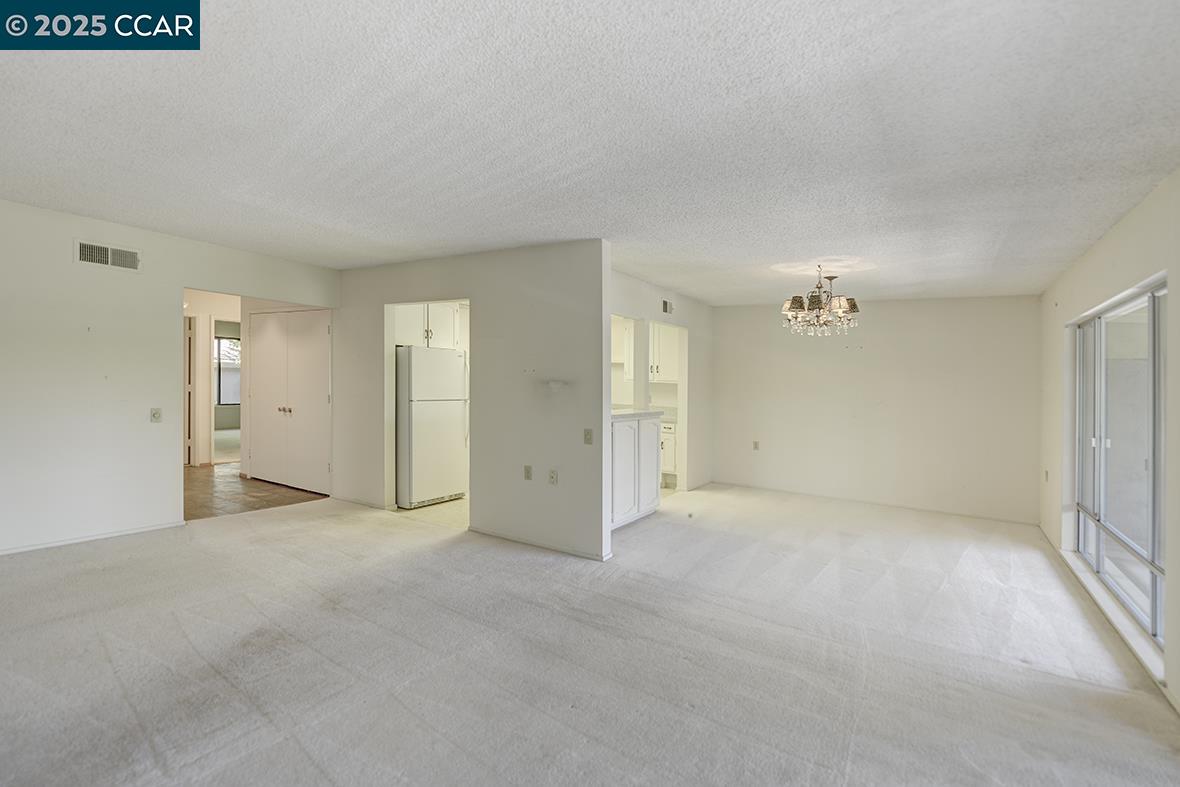 Photo #7: 41107465 Listing: Photo #7