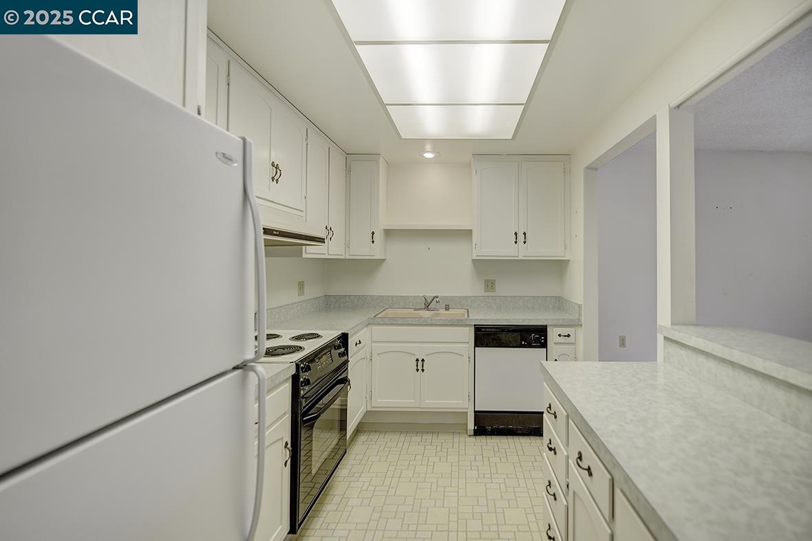 Photo #10: 41107465 Listing: Photo #10