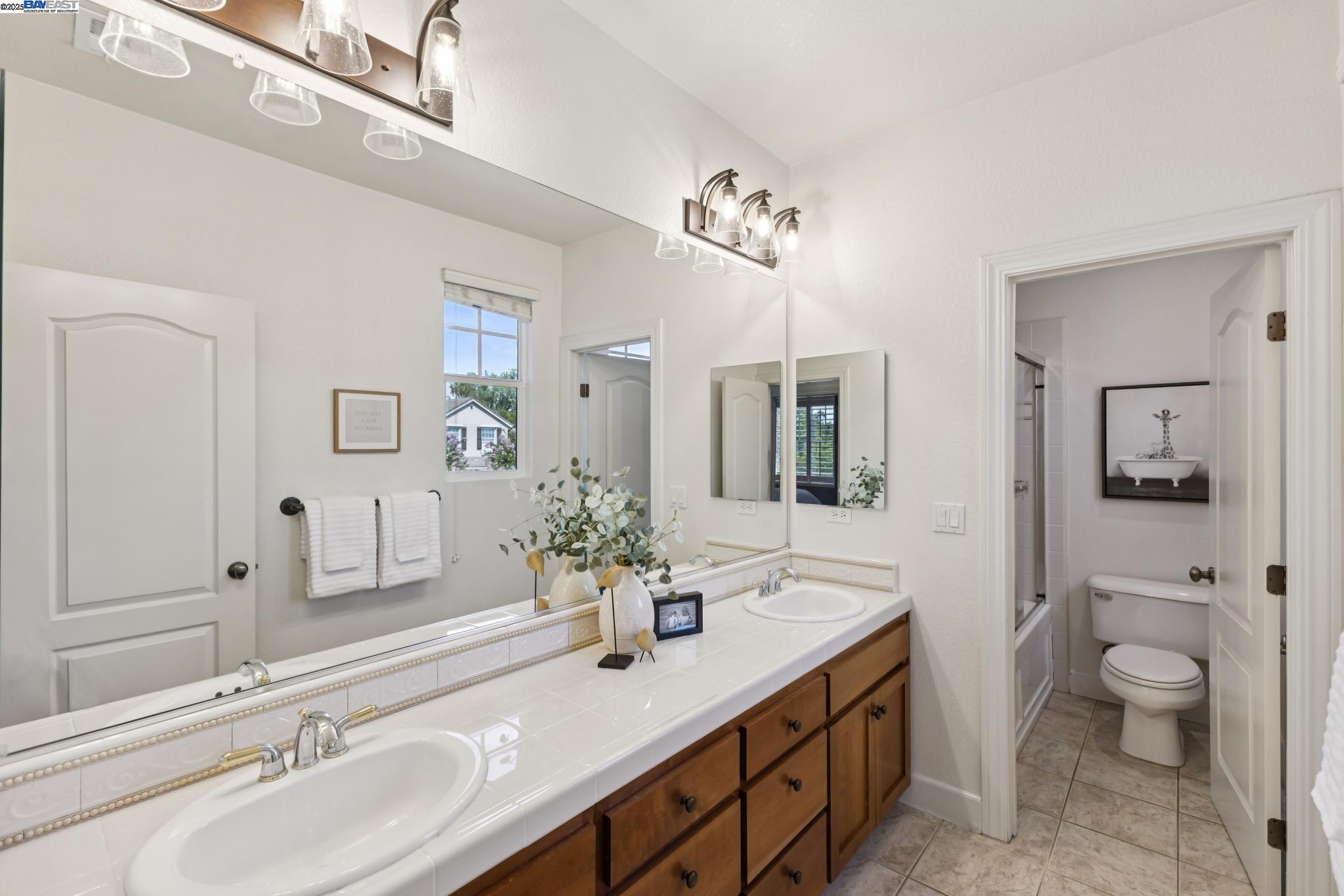 Detail Gallery Image 46 of 60 For 5531 Calico Ln, Pleasanton,  CA 94566 - 5 Beds | 4/1 Baths