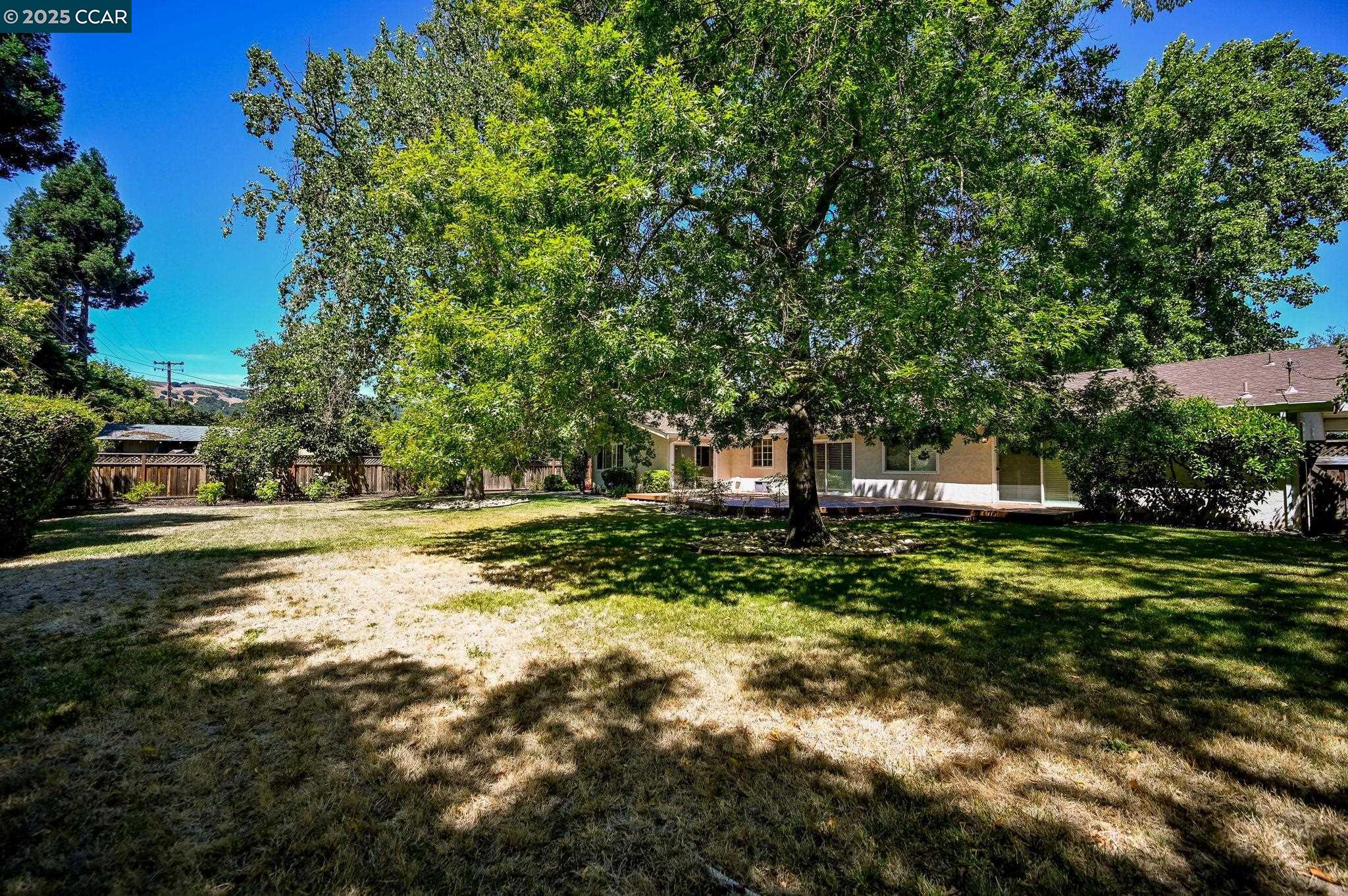 Detail Gallery Image 16 of 27 For 251 Paraiso, Danville,  CA 94526 - 4 Beds | 2 Baths