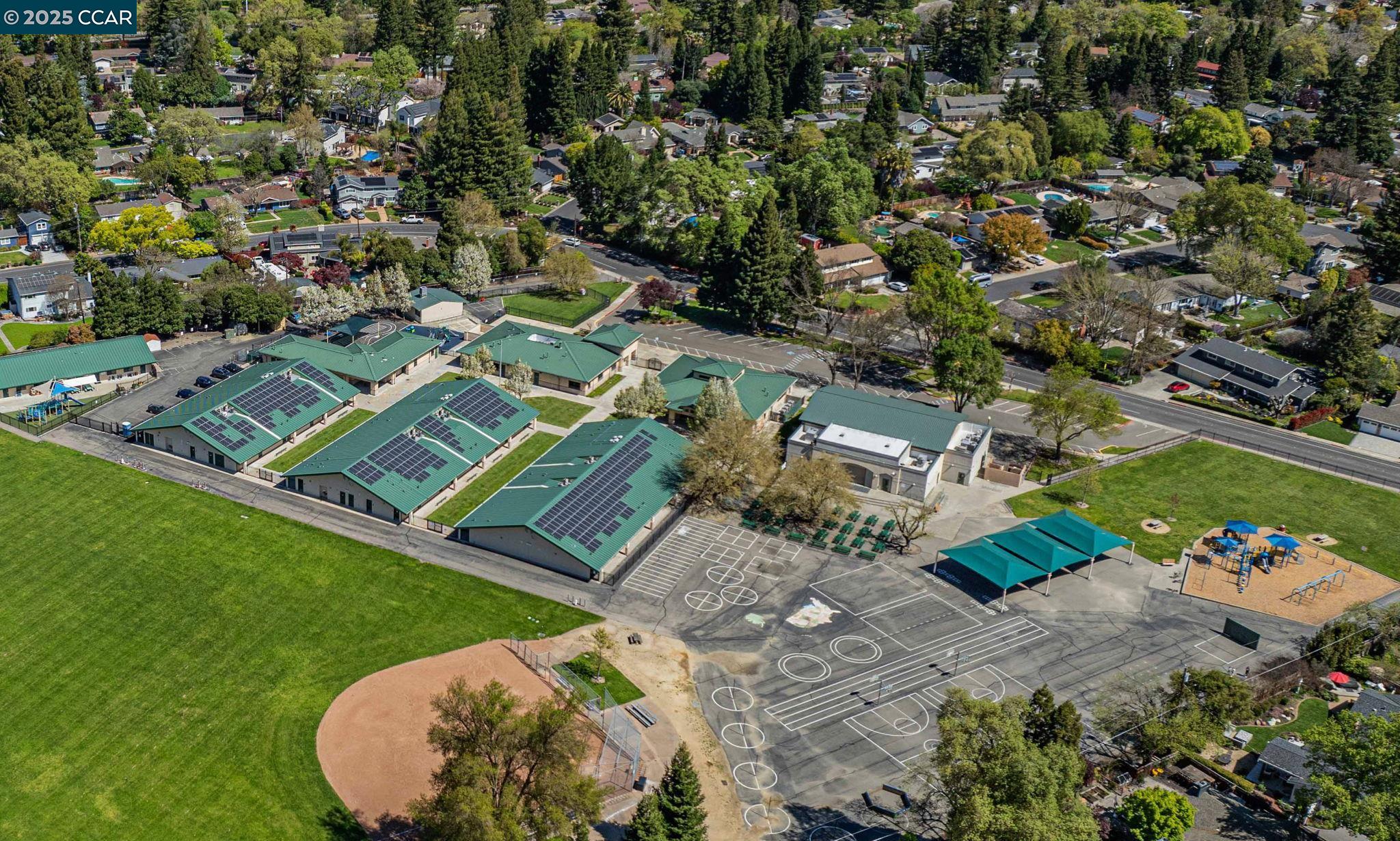 Detail Gallery Image 22 of 27 For 251 Paraiso, Danville,  CA 94526 - 4 Beds | 2 Baths