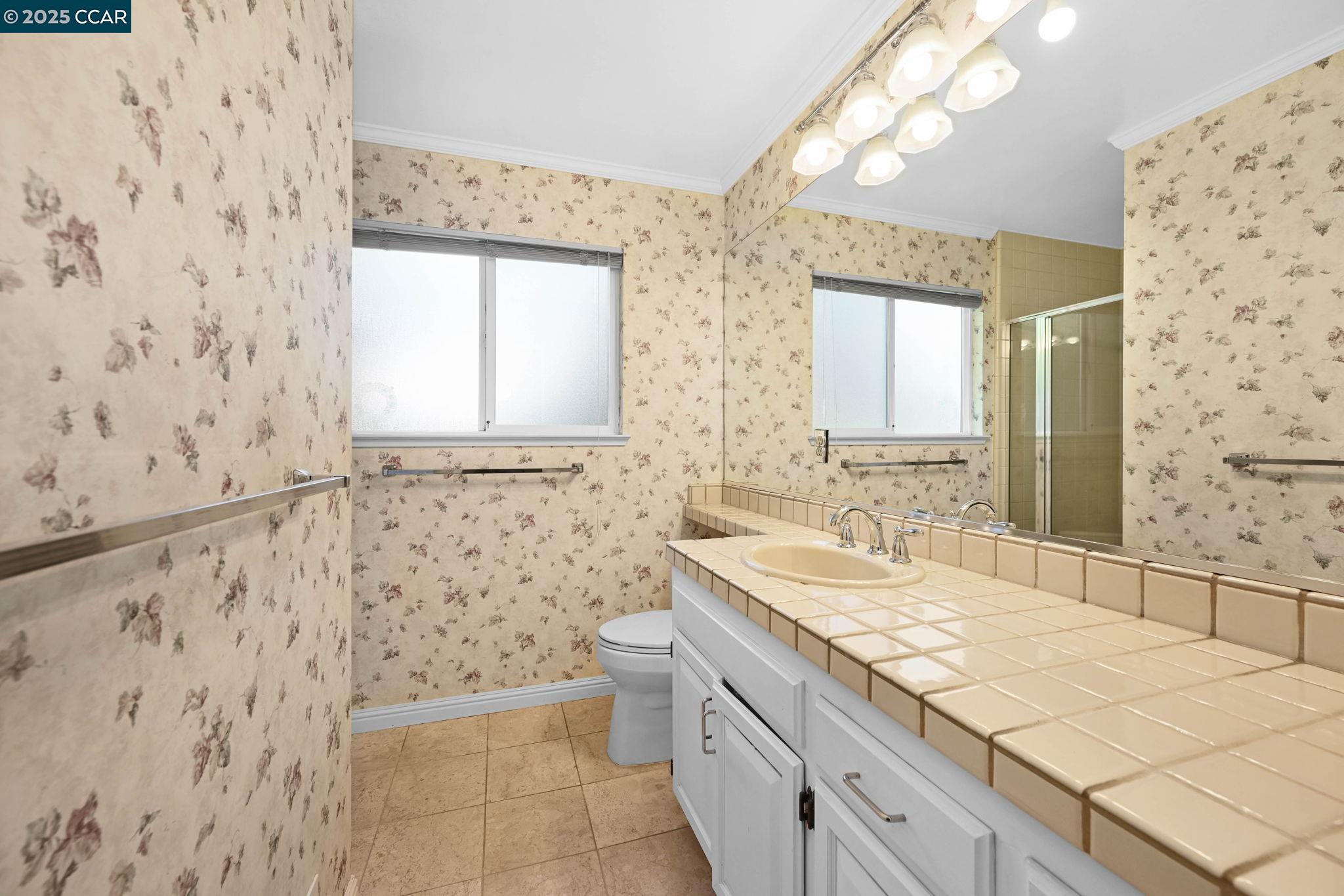 Detail Gallery Image 8 of 27 For 251 Paraiso, Danville,  CA 94526 - 4 Beds | 2 Baths