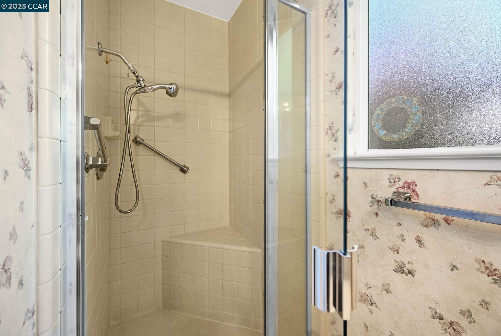 Detail Gallery Image 9 of 27 For 251 Paraiso, Danville,  CA 94526 - 4 Beds | 2 Baths