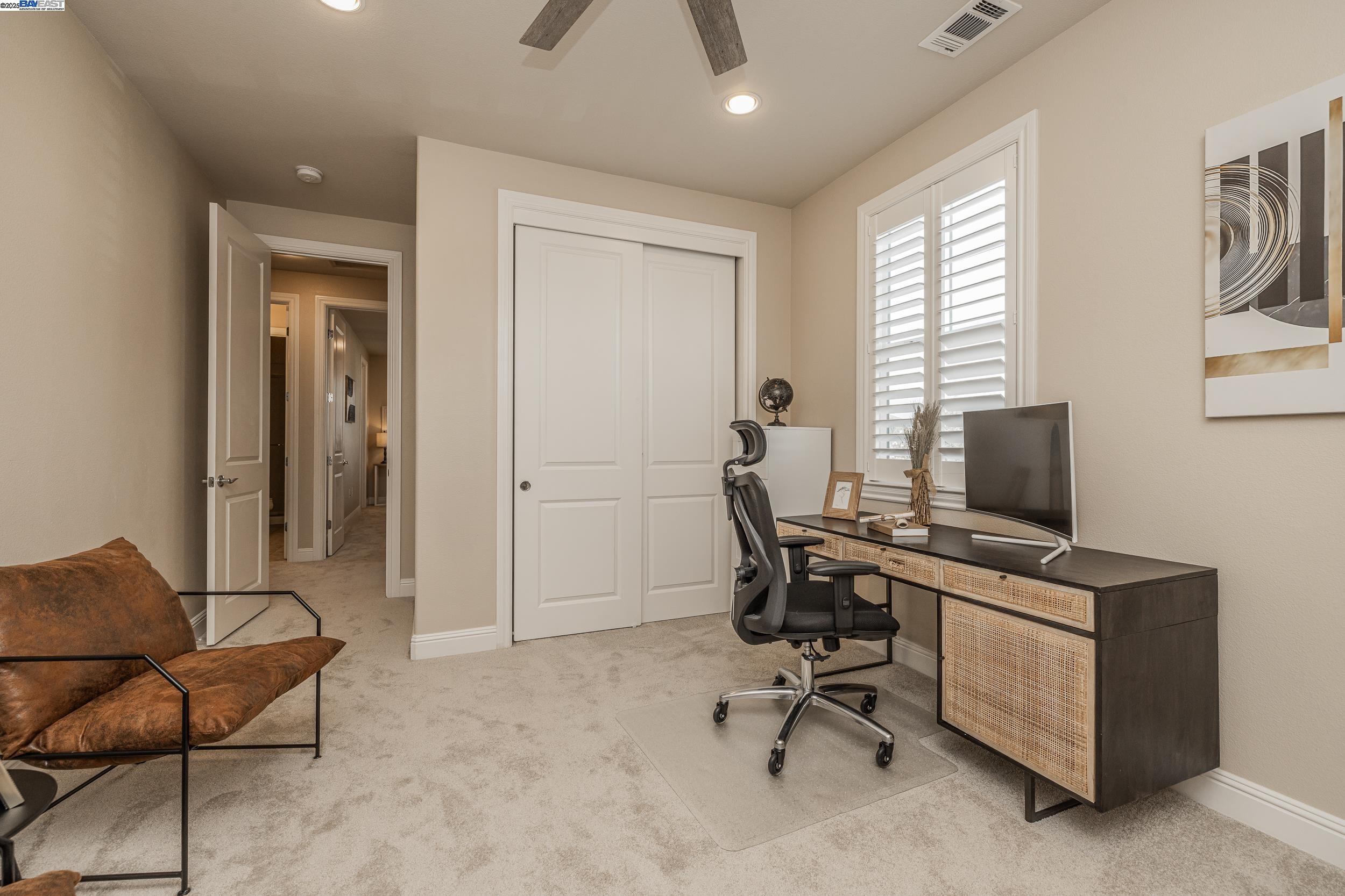Detail Gallery Image 17 of 34 For 4439 Sunset View Dr, Dublin,  CA 94568 - 4 Beds | 2/1 Baths