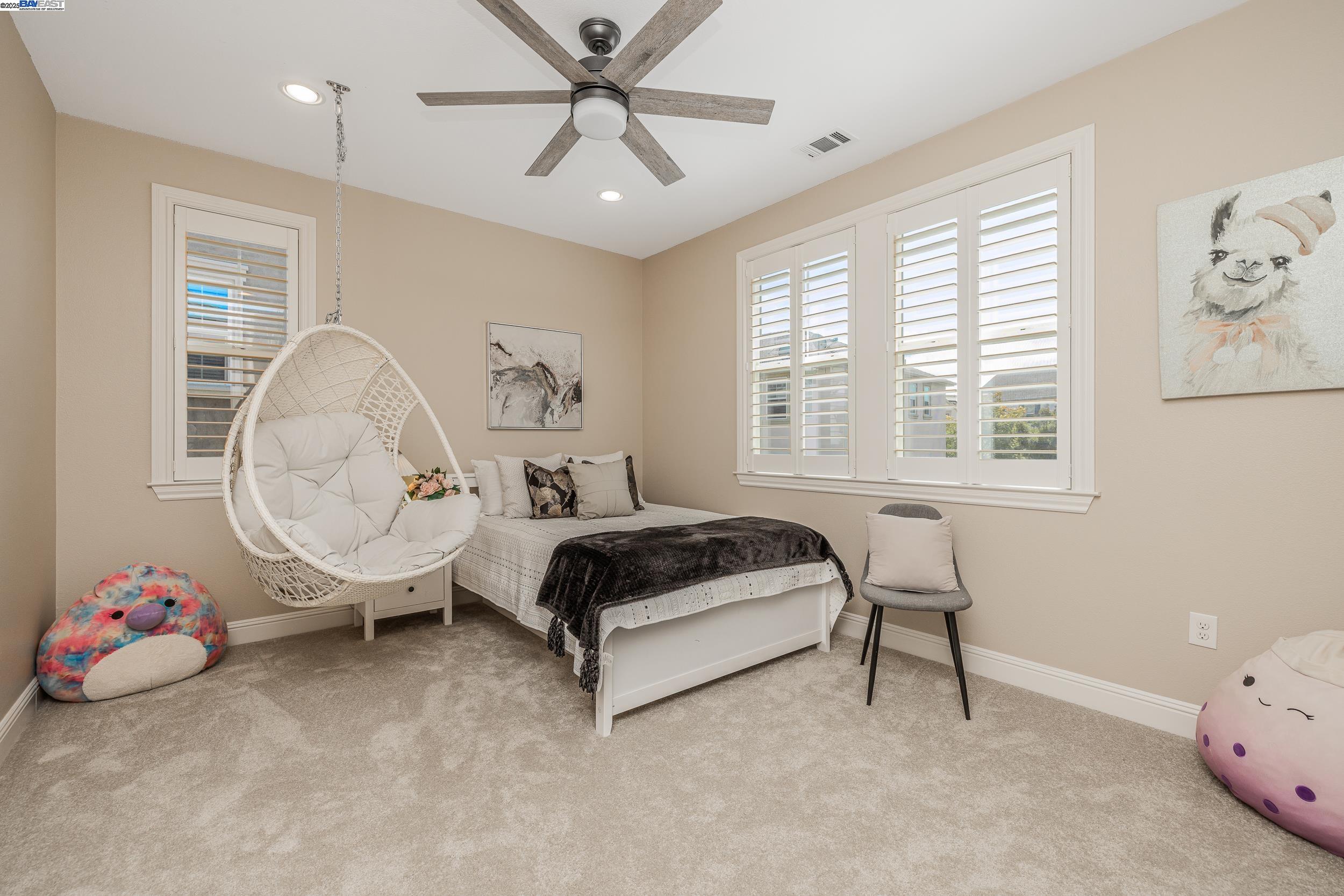 Detail Gallery Image 18 of 34 For 4439 Sunset View Dr, Dublin,  CA 94568 - 4 Beds | 2/1 Baths