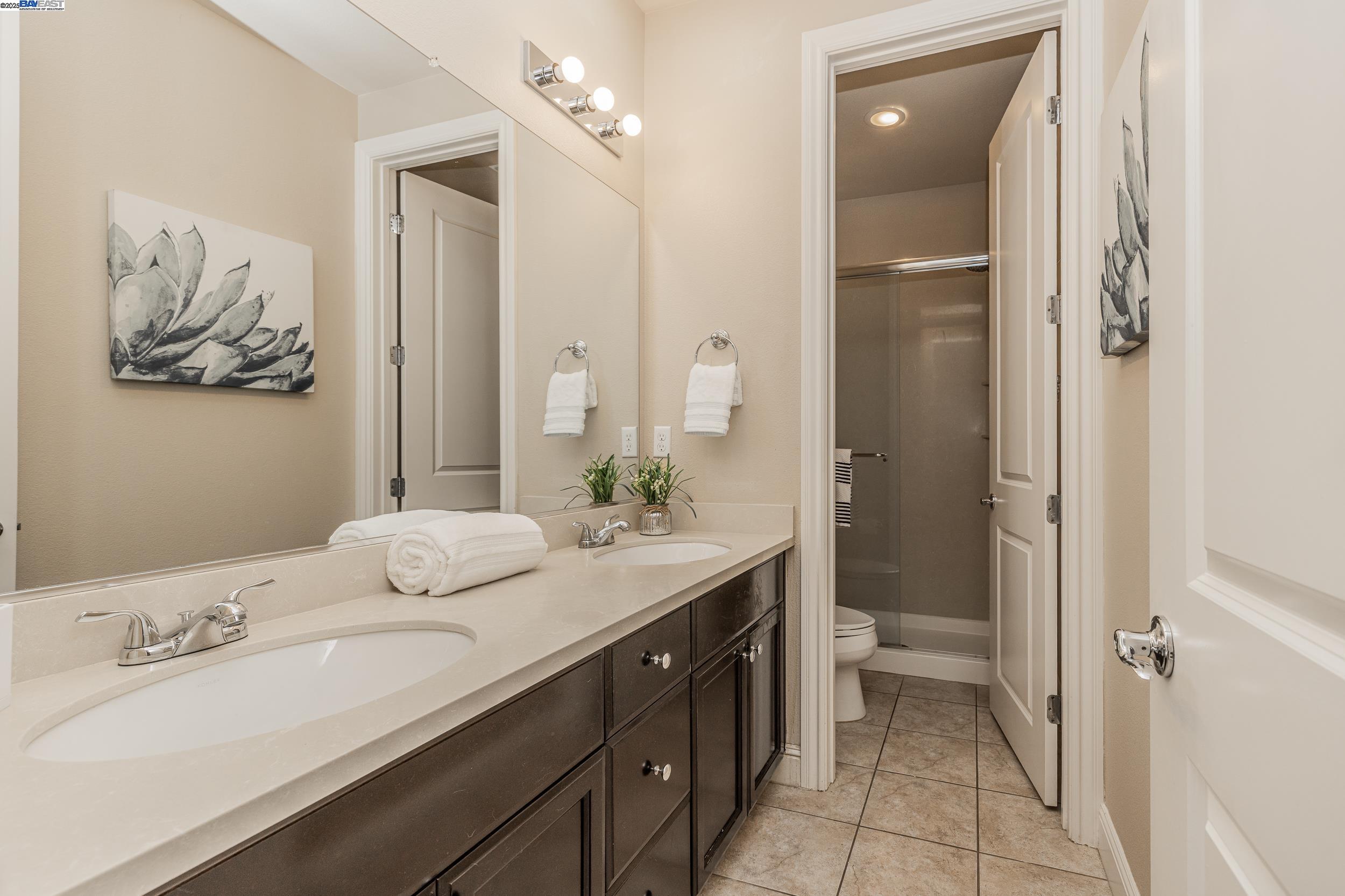 Detail Gallery Image 28 of 34 For 4439 Sunset View Dr, Dublin,  CA 94568 - 4 Beds | 2/1 Baths