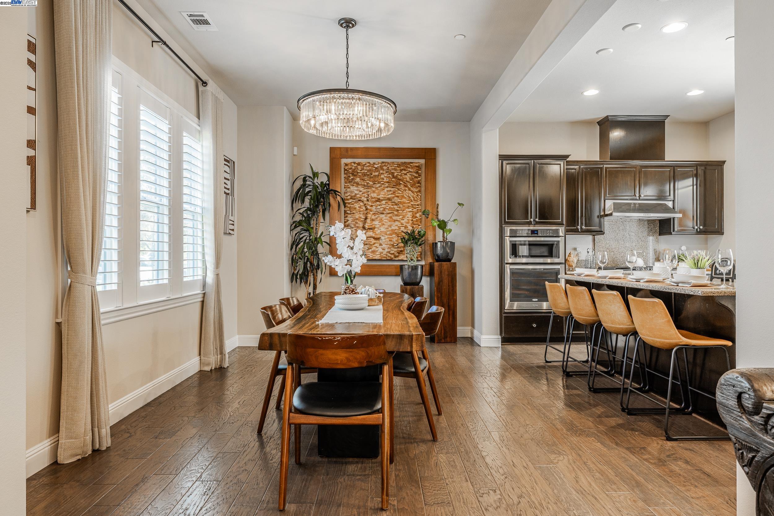 Detail Gallery Image 31 of 34 For 4439 Sunset View Dr, Dublin,  CA 94568 - 4 Beds | 2/1 Baths