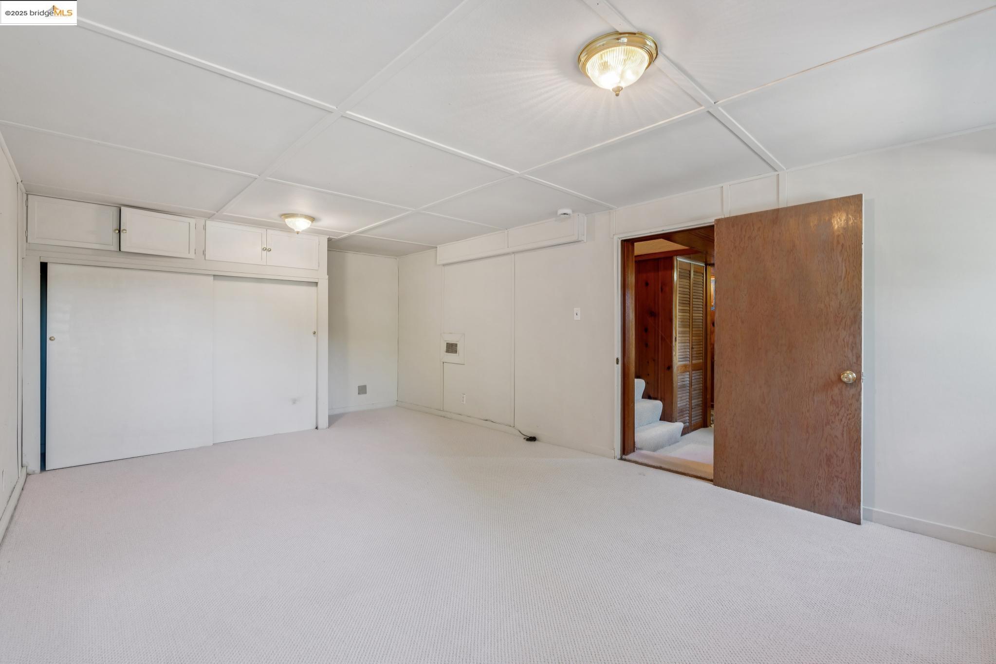 Detail Gallery Image 28 of 38 For 119 Villanova Dr, Oakland,  CA 94611 - 2 Beds | 1/1 Baths