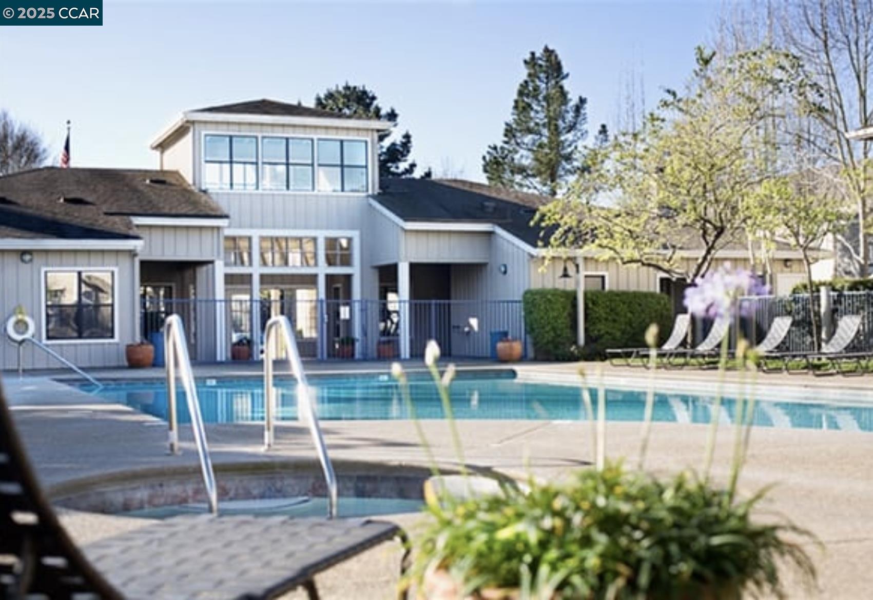 Photo #11: 41107473 Listing: Photo #11