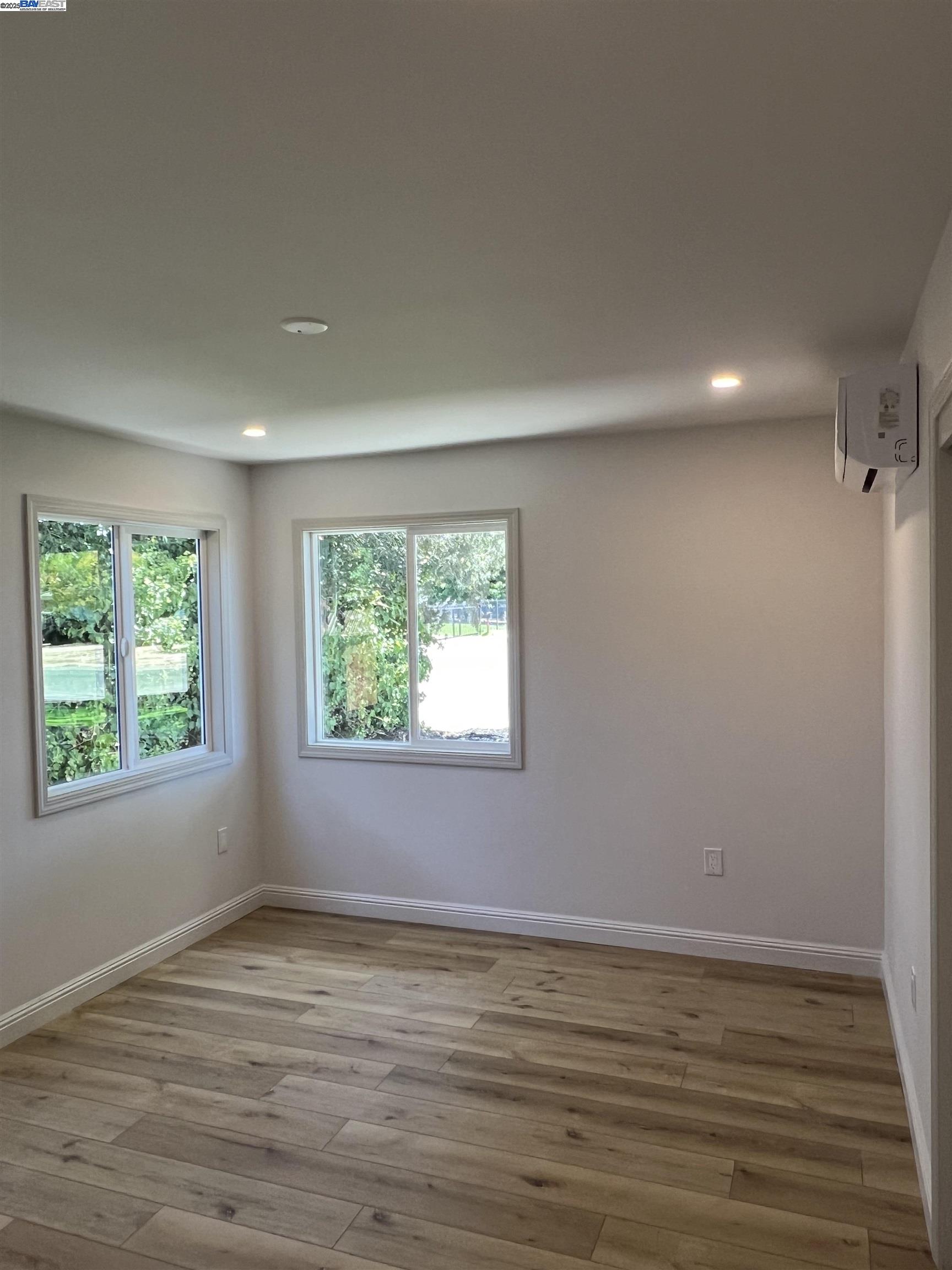 Detail Gallery Image 23 of 37 For 2559 Lynn Ave, Concord,  CA 94520 - 4 Beds | 3 Baths