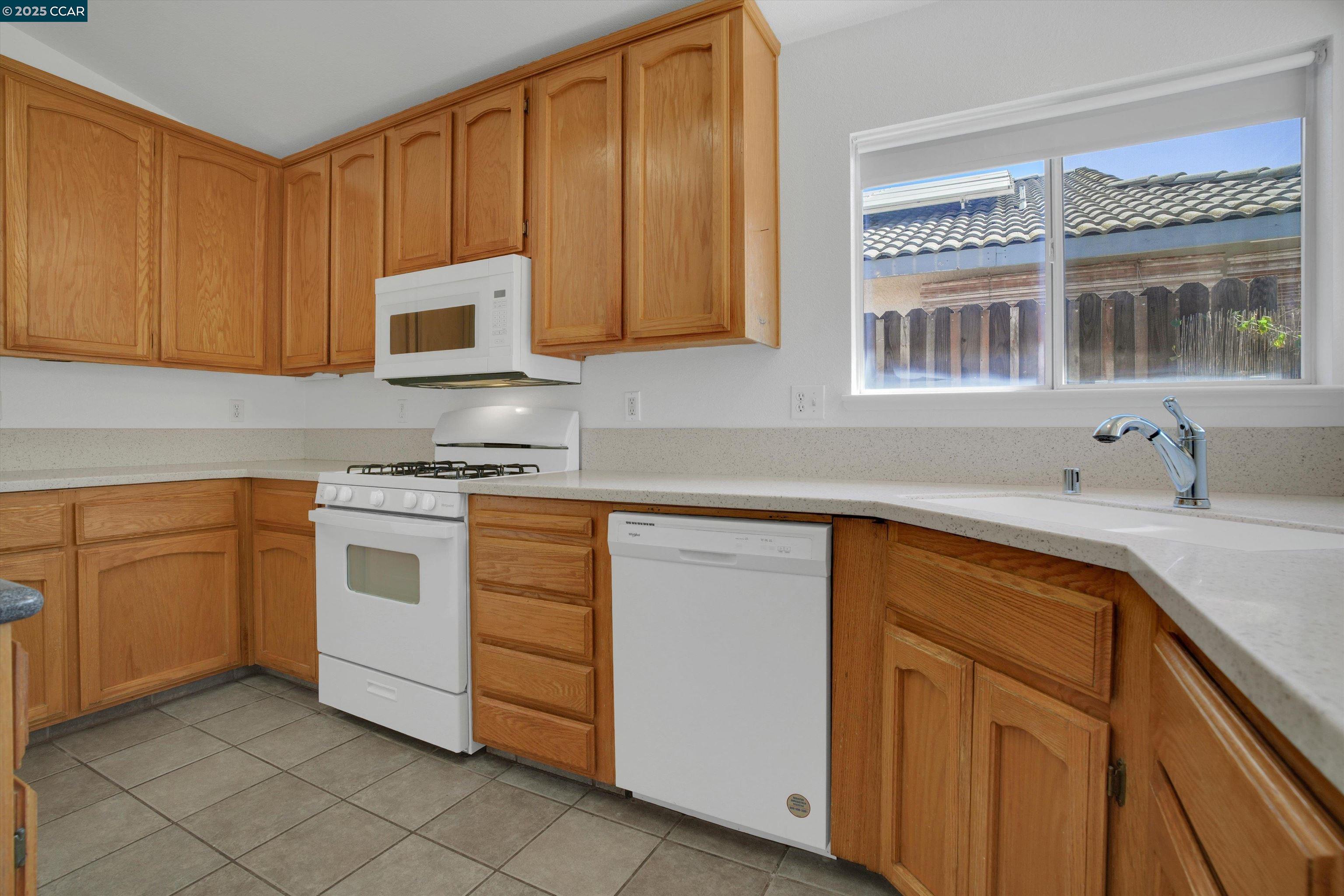 Detail Gallery Image 16 of 30 For 2808 Mozart Drive, Modesto,  CA 95358-8855 - 3 Beds | 2 Baths