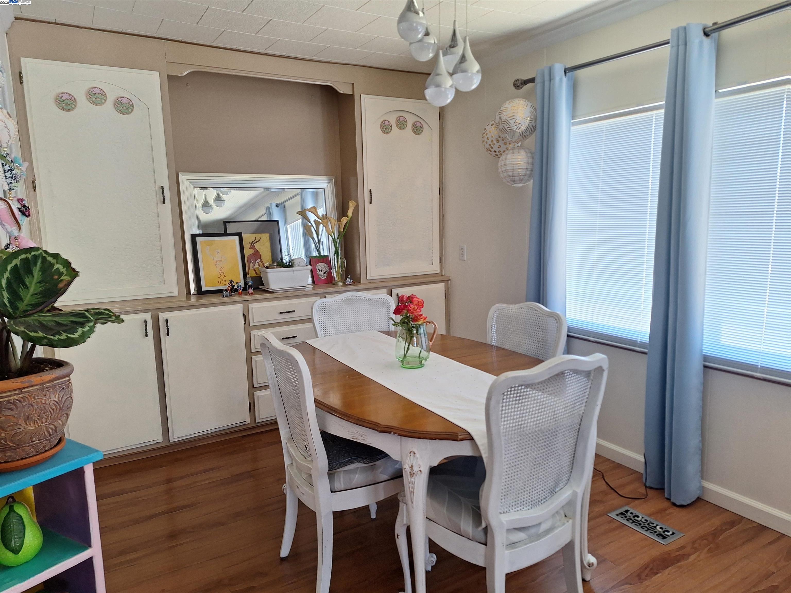 Detail Gallery Image 15 of 38 For 105 Santa Teresa, San Leandro,  CA 94579 - 2 Beds | 2 Baths