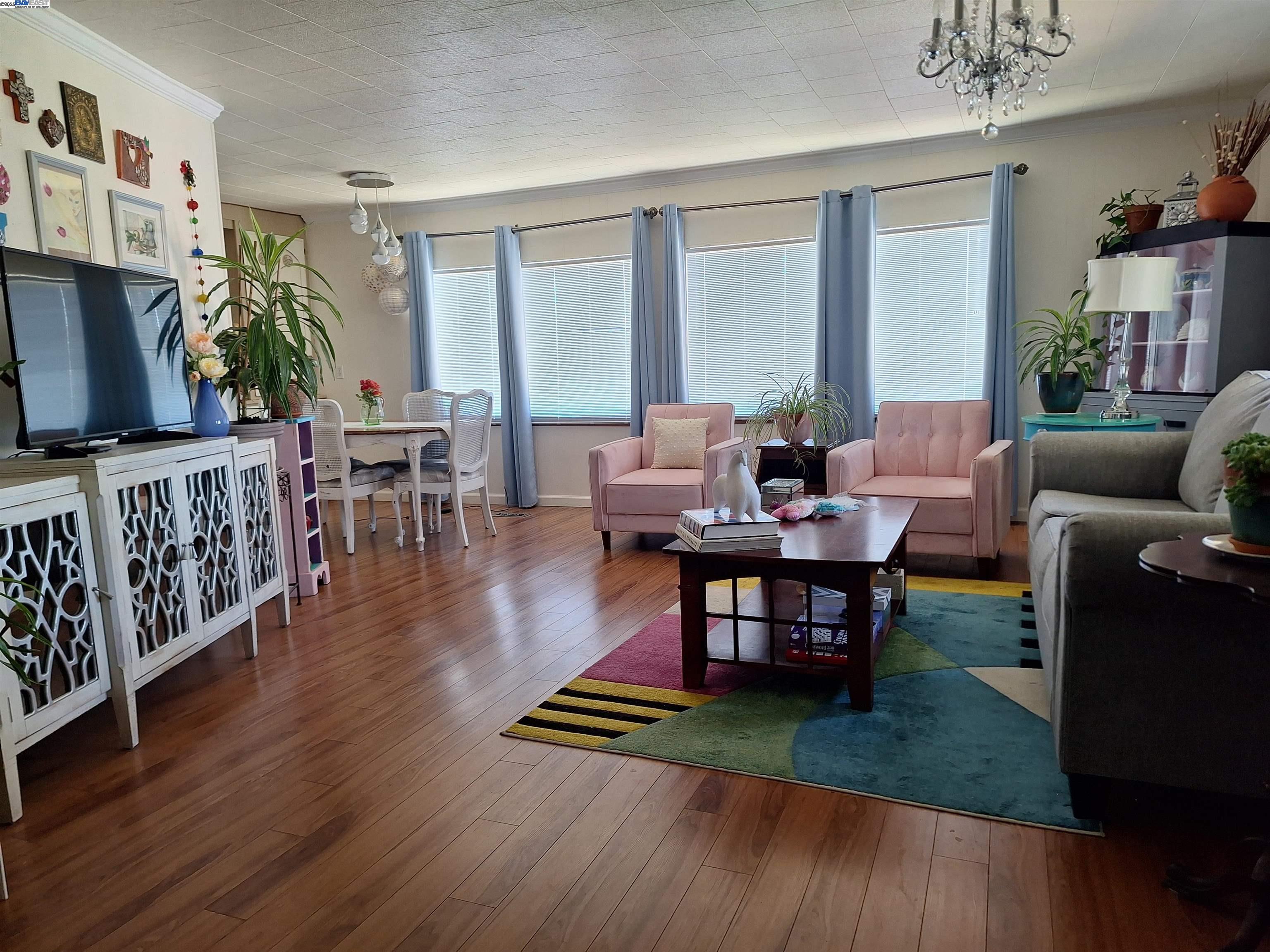 Detail Gallery Image 8 of 38 For 105 Santa Teresa, San Leandro,  CA 94579 - 2 Beds | 2 Baths