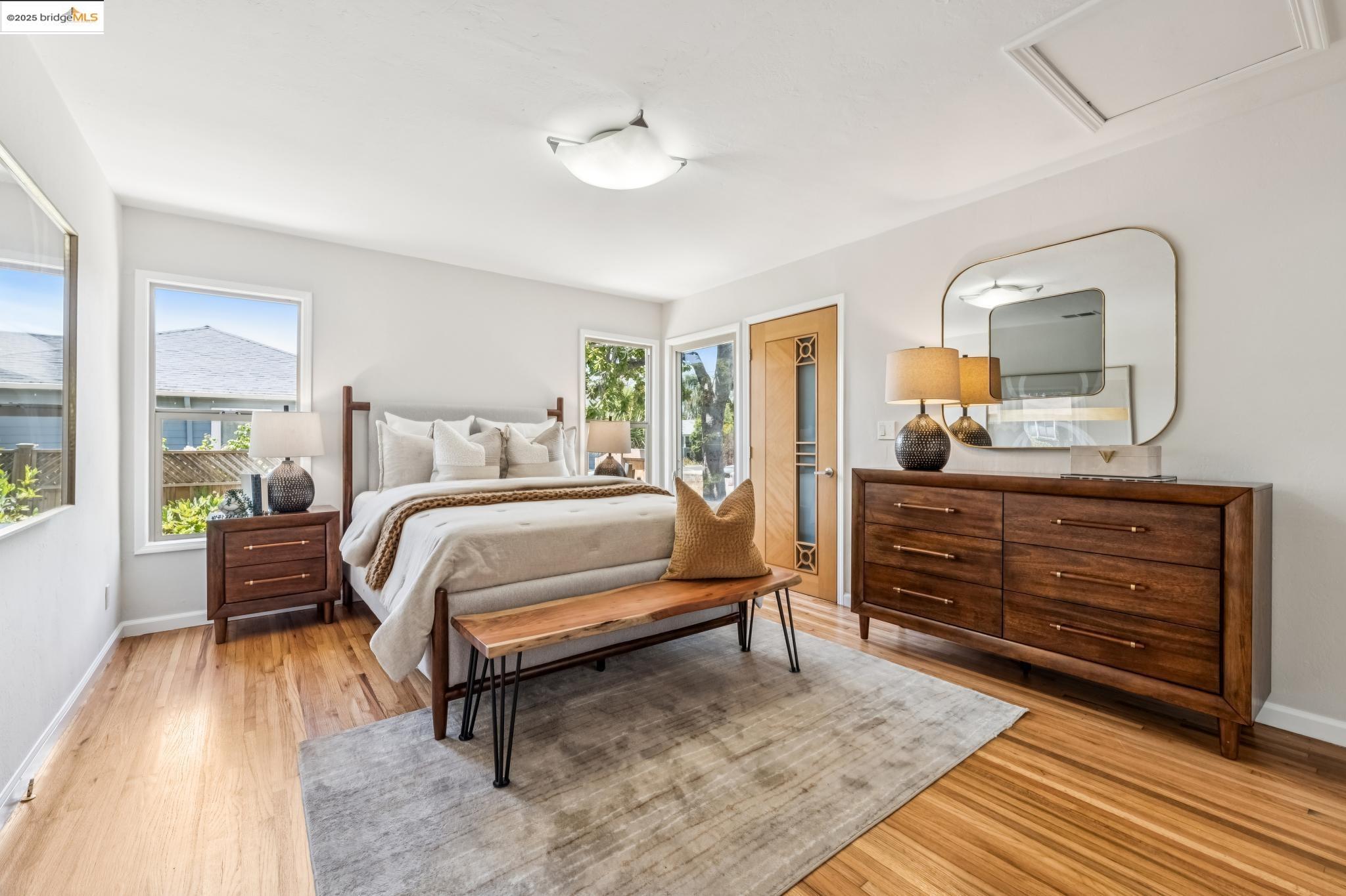 Detail Gallery Image 16 of 60 For 1708 Derby St, Berkeley,  CA 94703 - 3 Beds | 2/1 Baths