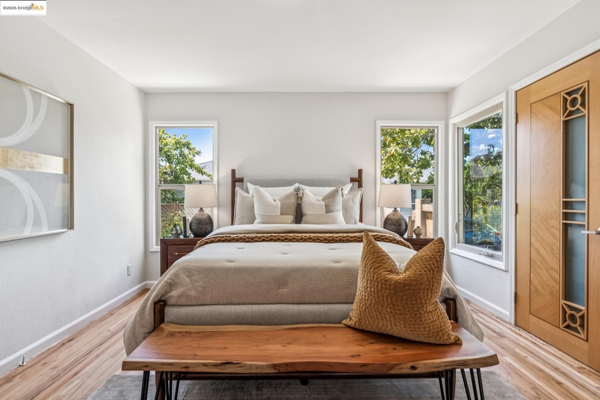 Detail Gallery Image 17 of 60 For 1708 Derby St, Berkeley,  CA 94703 - 3 Beds | 2/1 Baths