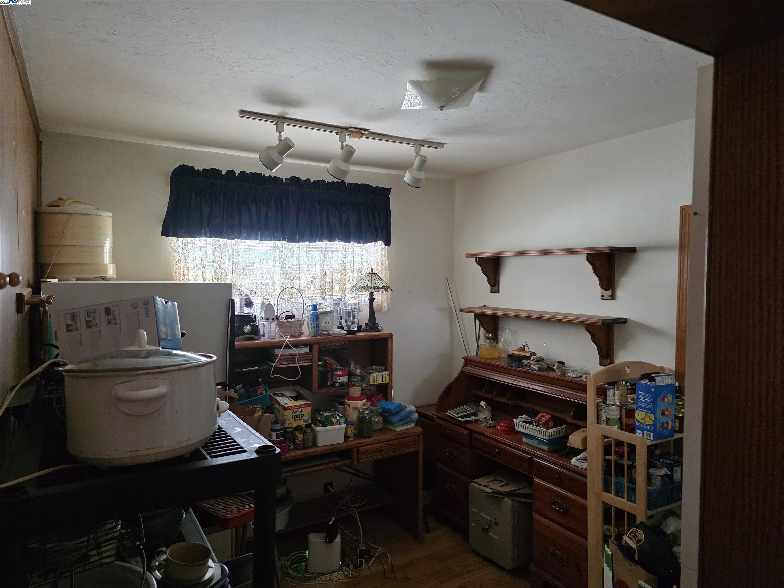 Detail Gallery Image 16 of 48 For 633 Humboldt St, Richmond,  CA 94805 - 3 Beds | 2 Baths