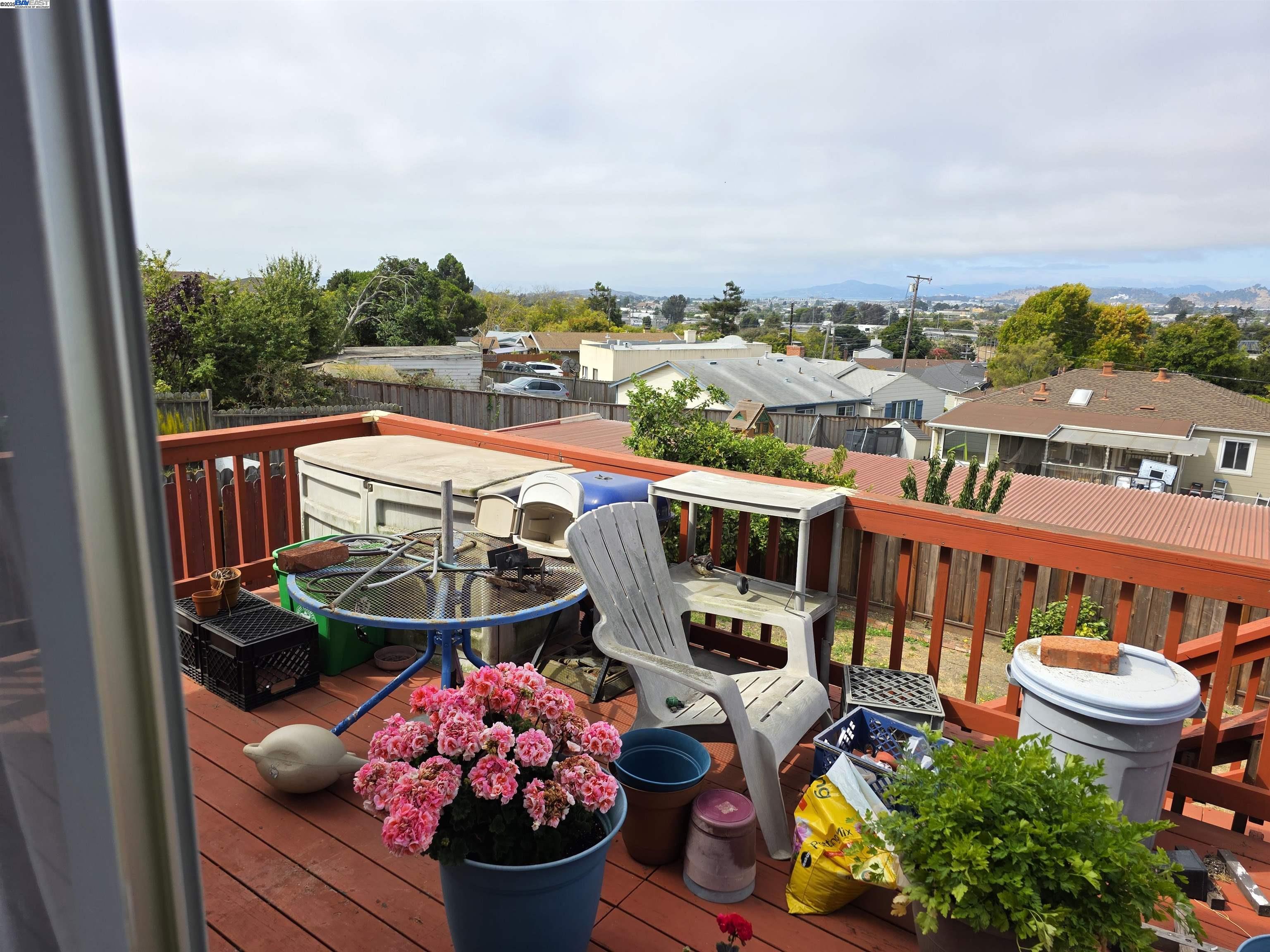Detail Gallery Image 25 of 48 For 633 Humboldt St, Richmond,  CA 94805 - 3 Beds | 2 Baths
