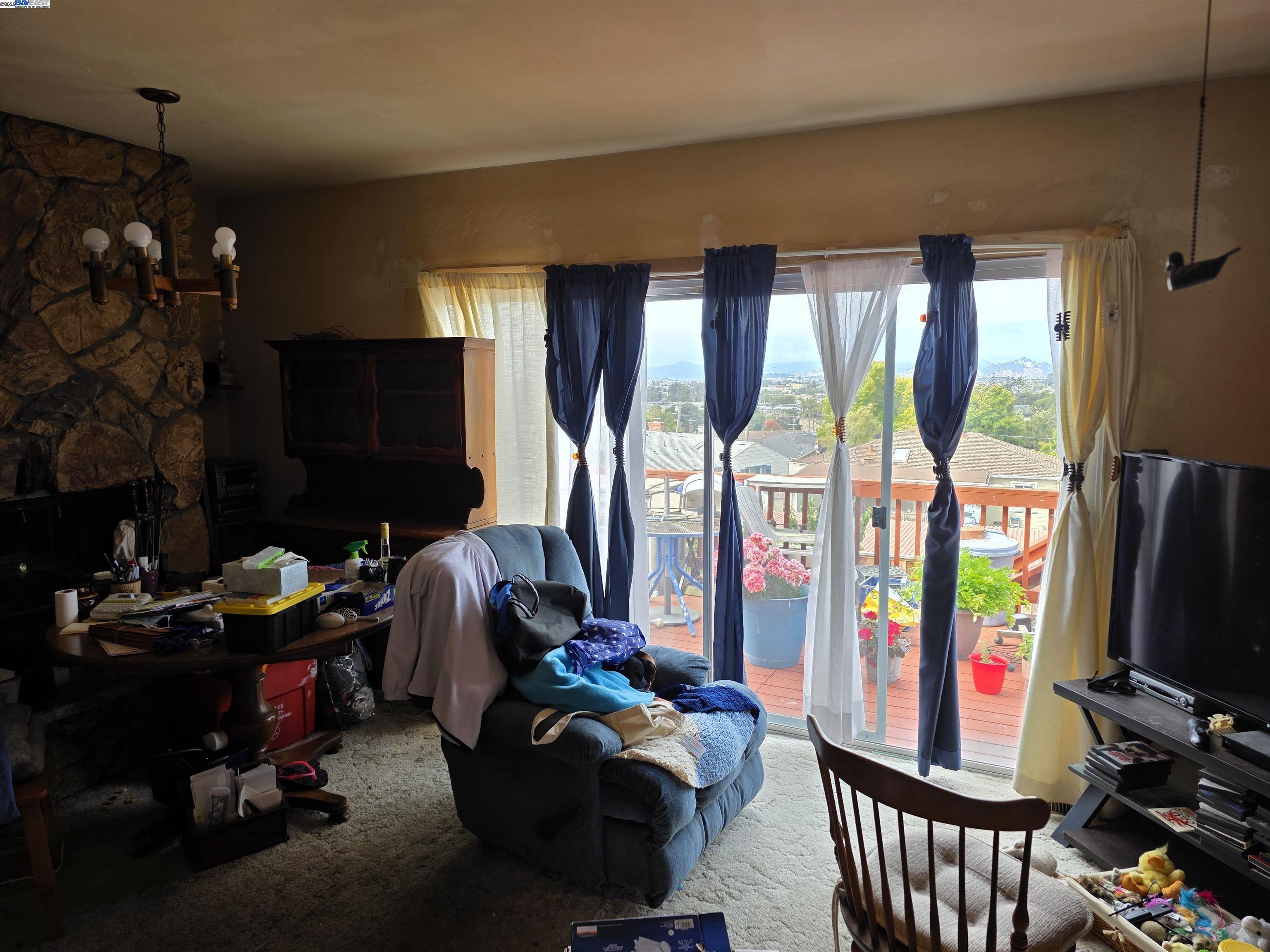 Detail Gallery Image 26 of 48 For 633 Humboldt St, Richmond,  CA 94805 - 3 Beds | 2 Baths