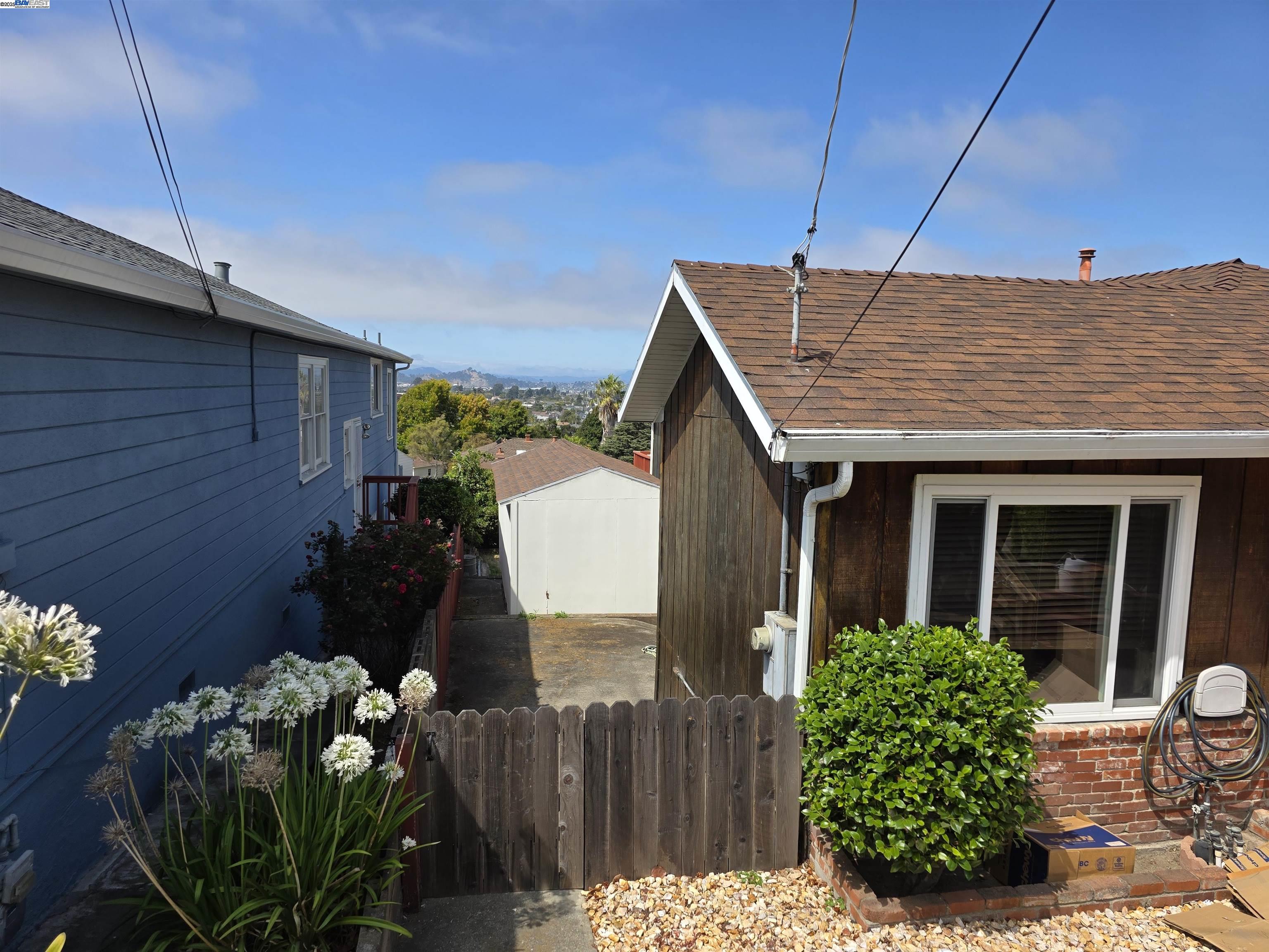 Detail Gallery Image 48 of 48 For 633 Humboldt St, Richmond,  CA 94805 - 3 Beds | 2 Baths