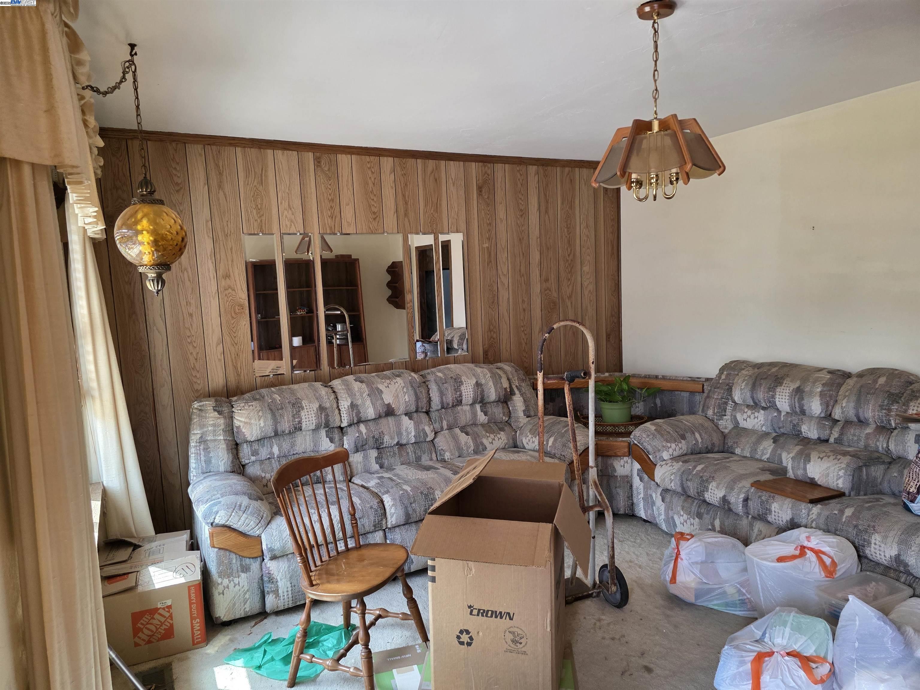 Detail Gallery Image 8 of 48 For 633 Humboldt St, Richmond,  CA 94805 - 3 Beds | 2 Baths