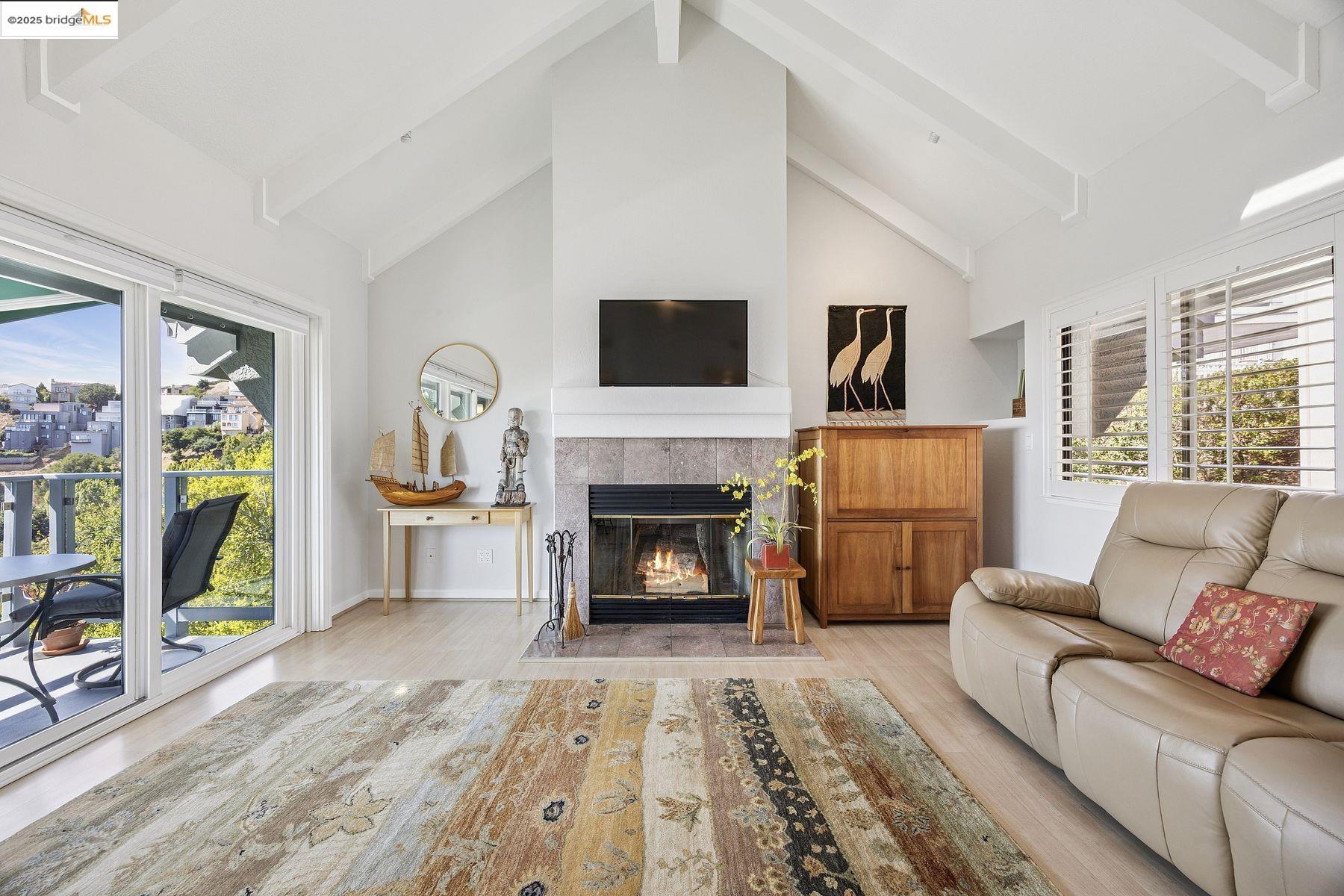 Photo #2: 41107487 Listing 