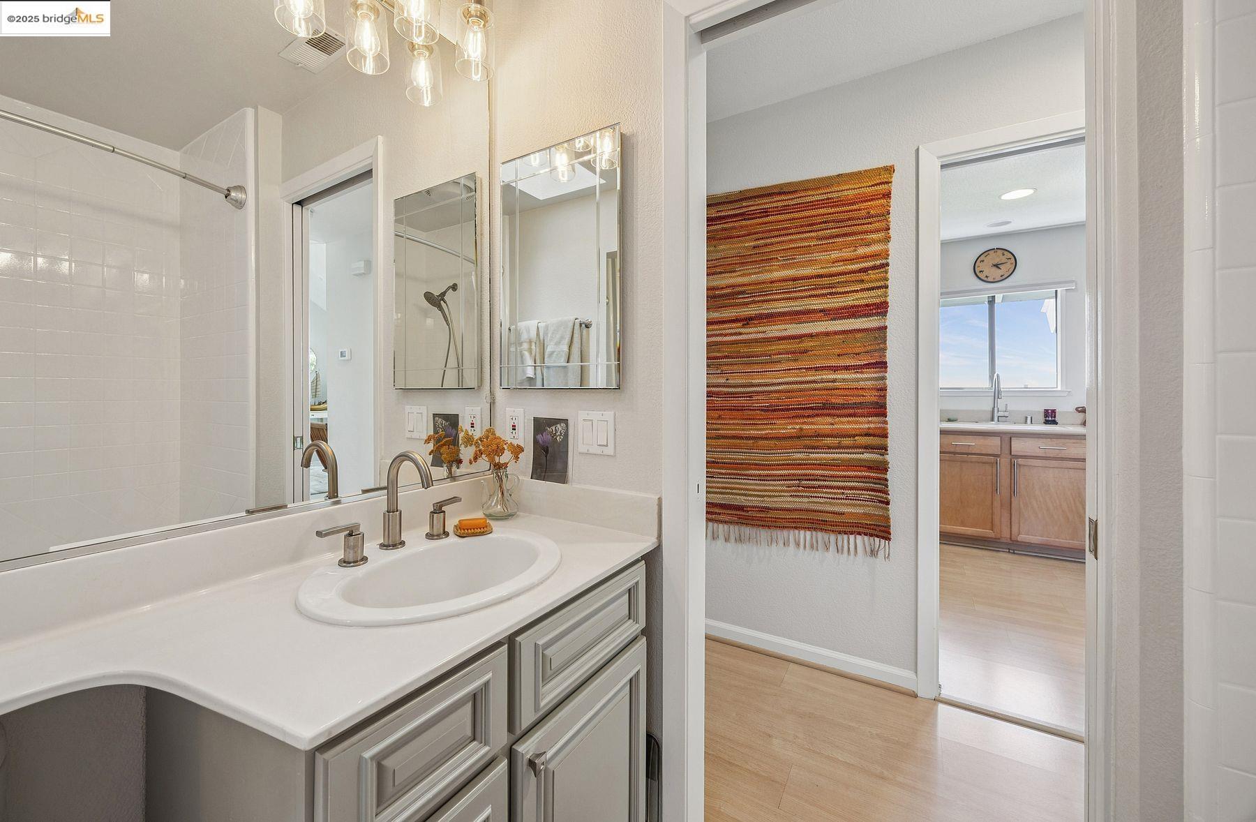 Photo #15: 41107487 Listing: Photo #15
