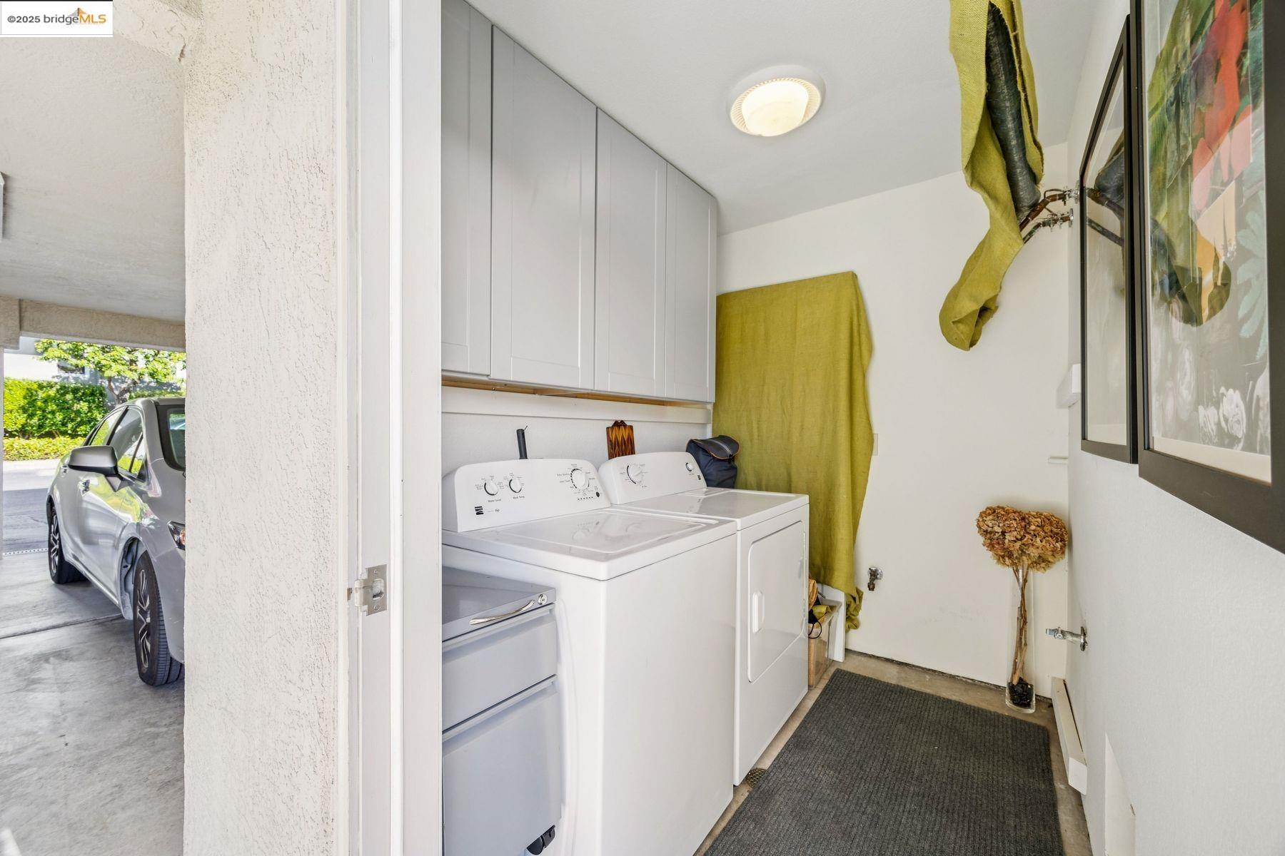 Detail Gallery Image 26 of 31 For 40 Spy Glass Hill, Oakland,  CA 94618 - 1 Beds | 1 Baths