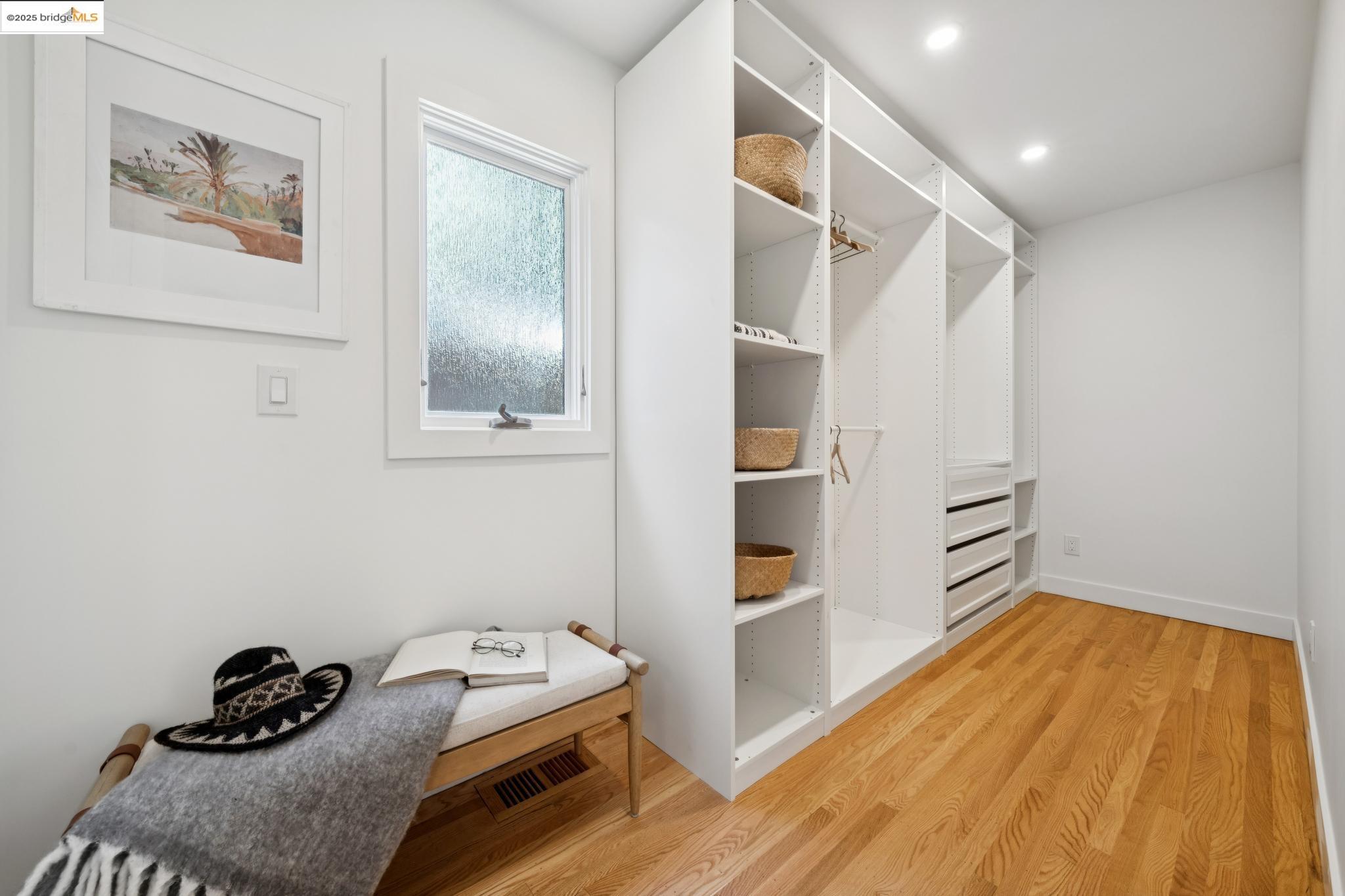 Detail Gallery Image 24 of 49 For 406 62nd St, Oakland,  CA 94609 - 3 Beds | 2 Baths