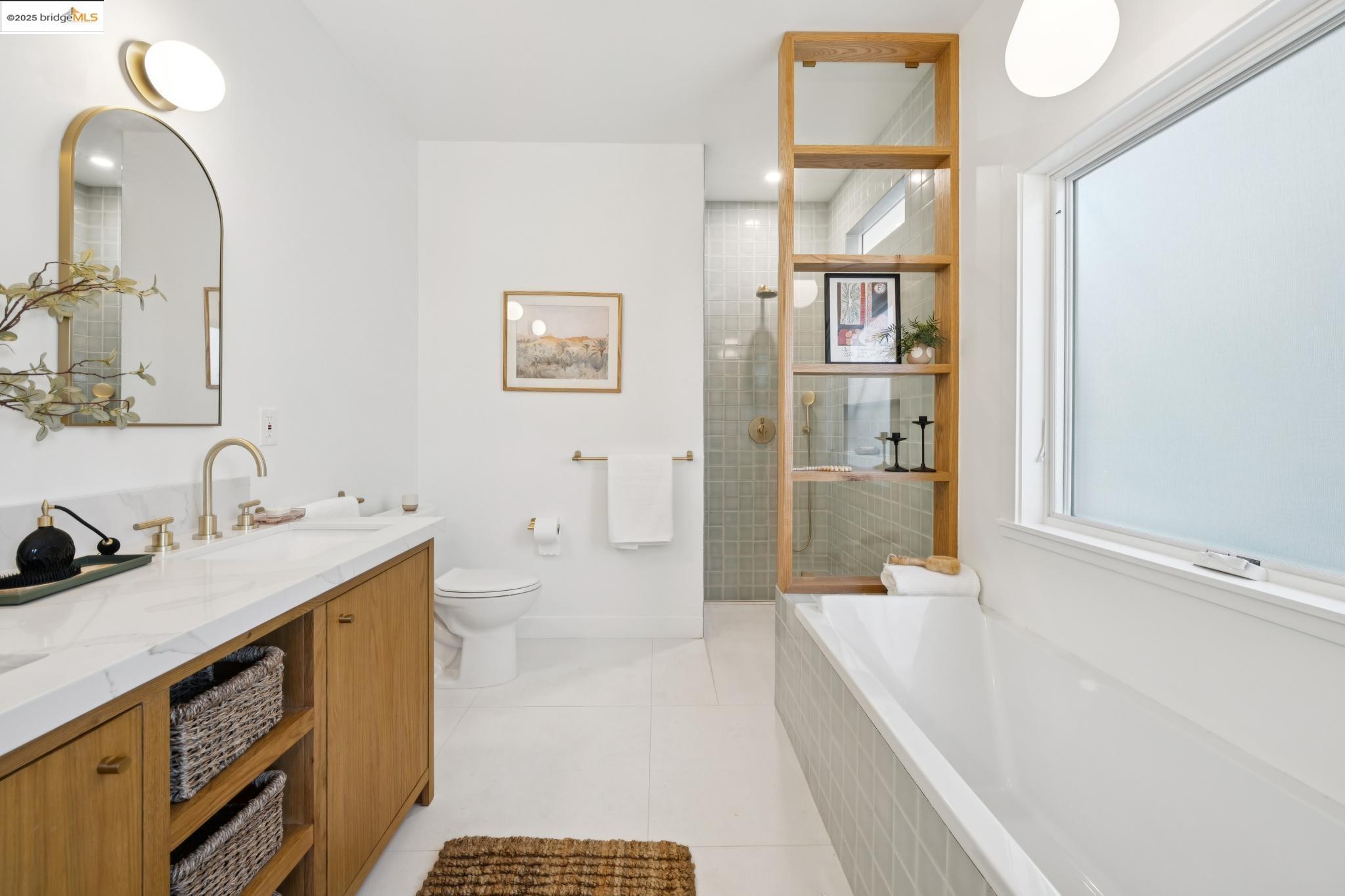 Detail Gallery Image 25 of 49 For 406 62nd St, Oakland,  CA 94609 - 3 Beds | 2 Baths
