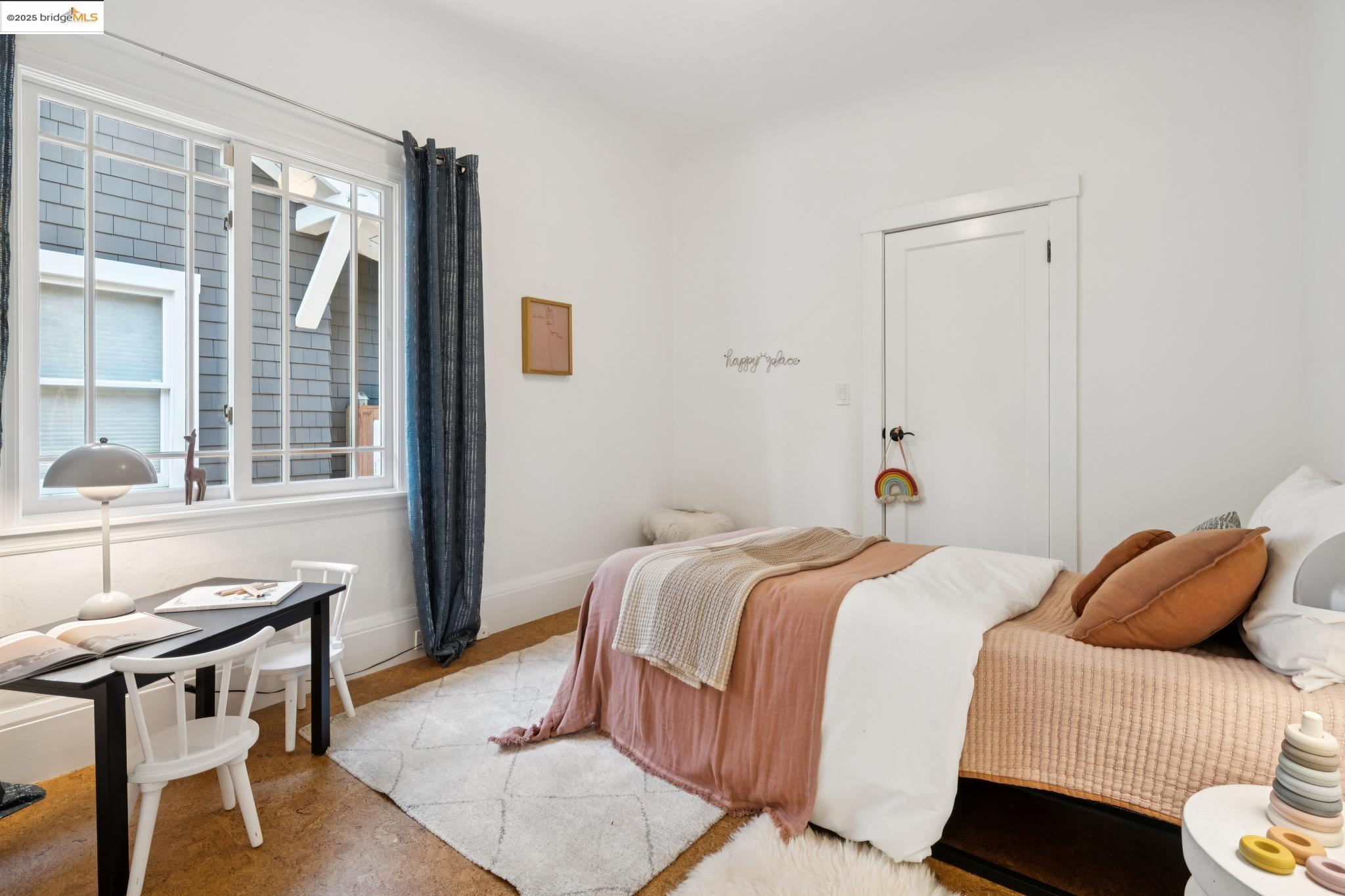 Detail Gallery Image 31 of 49 For 406 62nd St, Oakland,  CA 94609 - 3 Beds | 2 Baths
