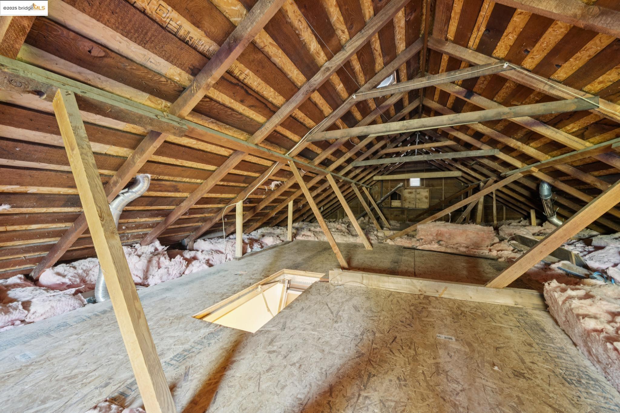 Detail Gallery Image 33 of 49 For 406 62nd St, Oakland,  CA 94609 - 3 Beds | 2 Baths