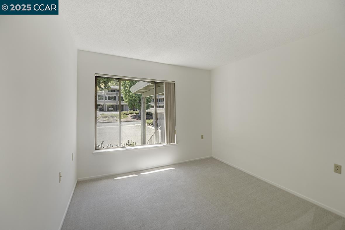 Photo #18: 41107492 Listing: Photo #18