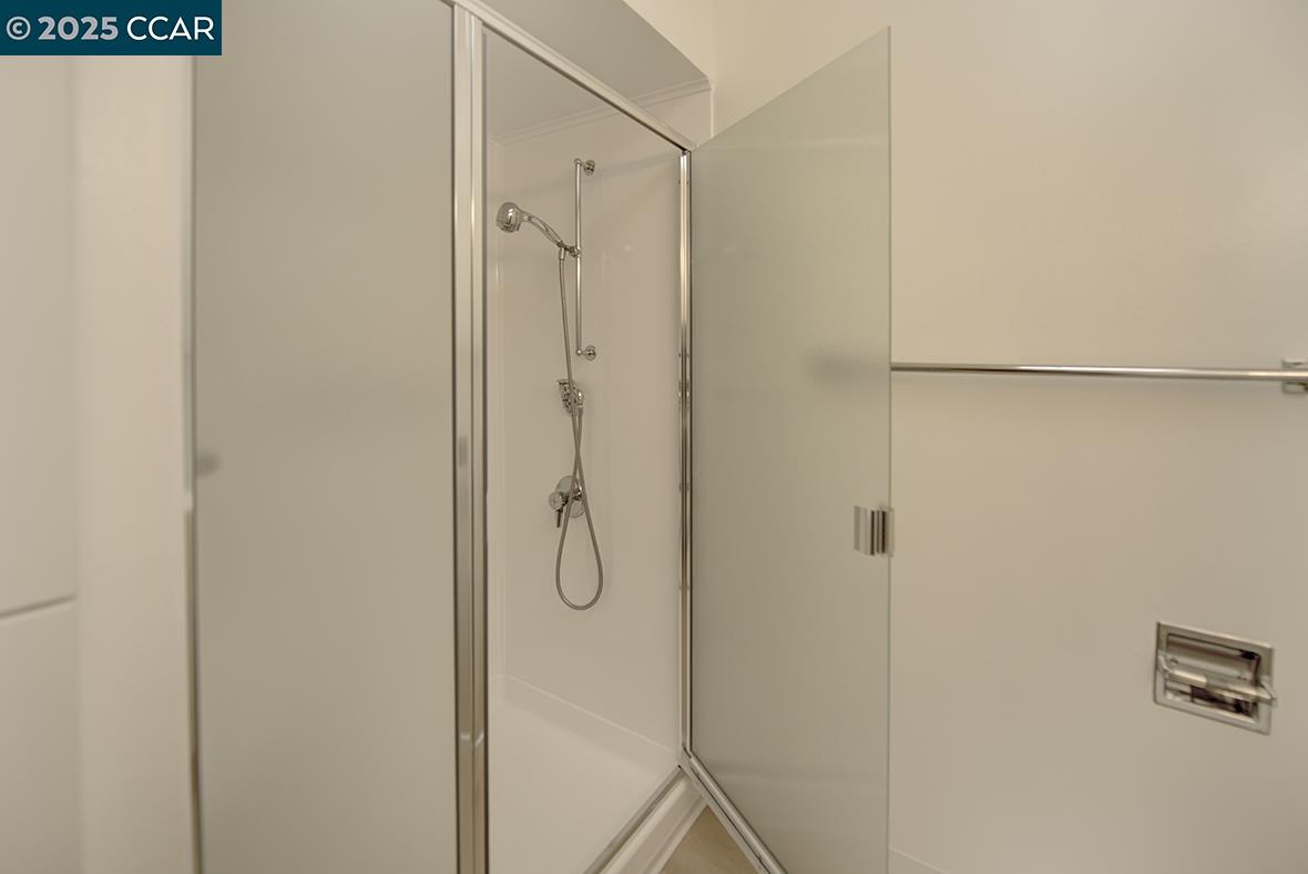 Photo #23: 41107492 Listing: Photo #23