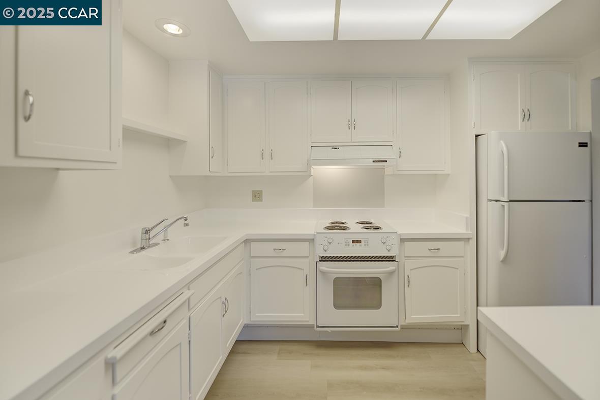 Photo #6: 41107492 Listing 