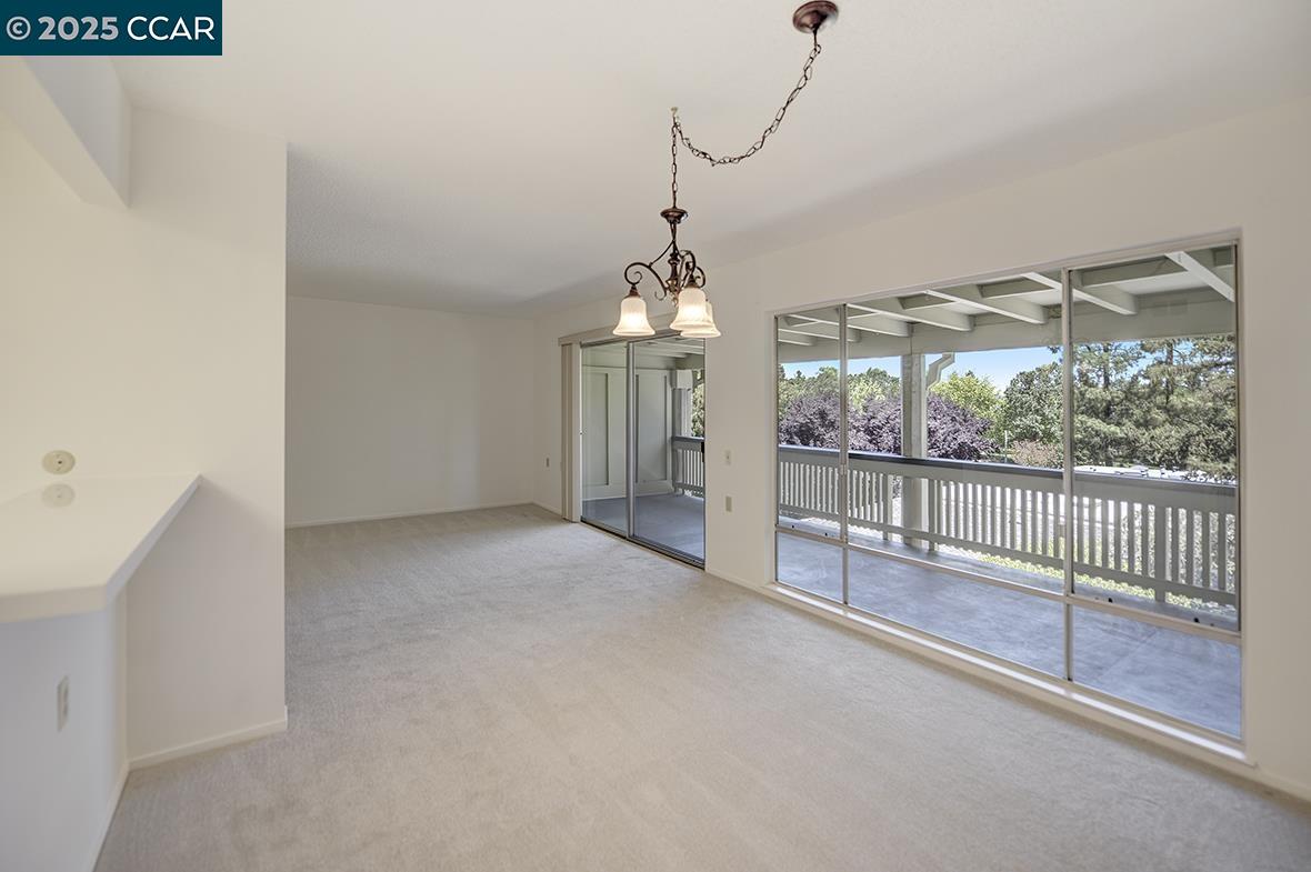Photo #8: 41107492 Listing: Photo #8
