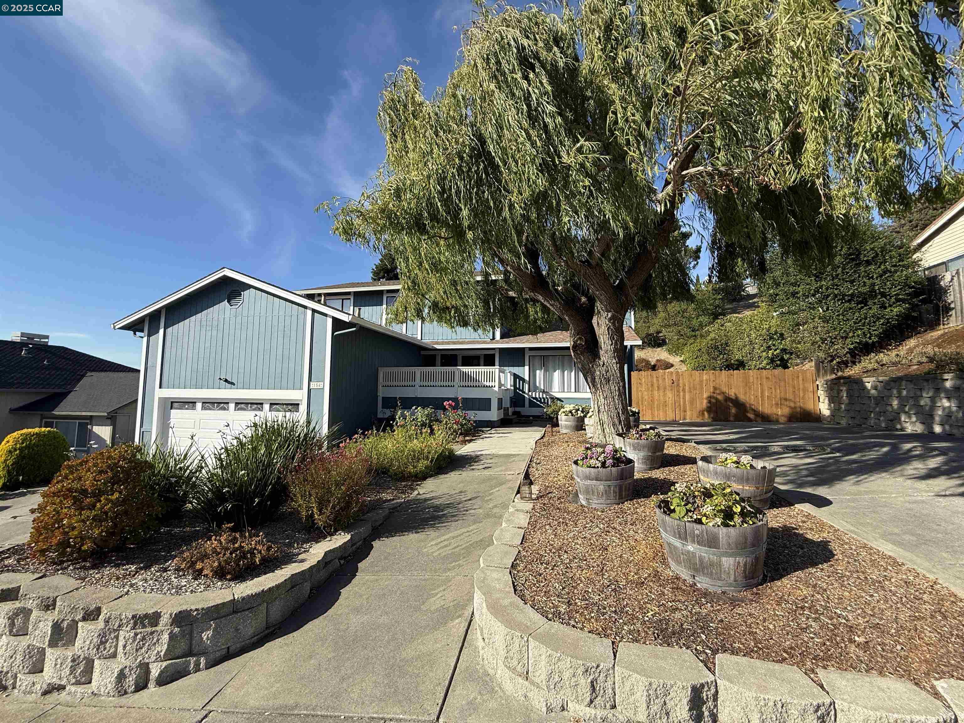 Detail Gallery Image 1 of 43 For 154 Turnberry Way, Vallejo,  CA 94591 - 4 Beds | 2/1 Baths