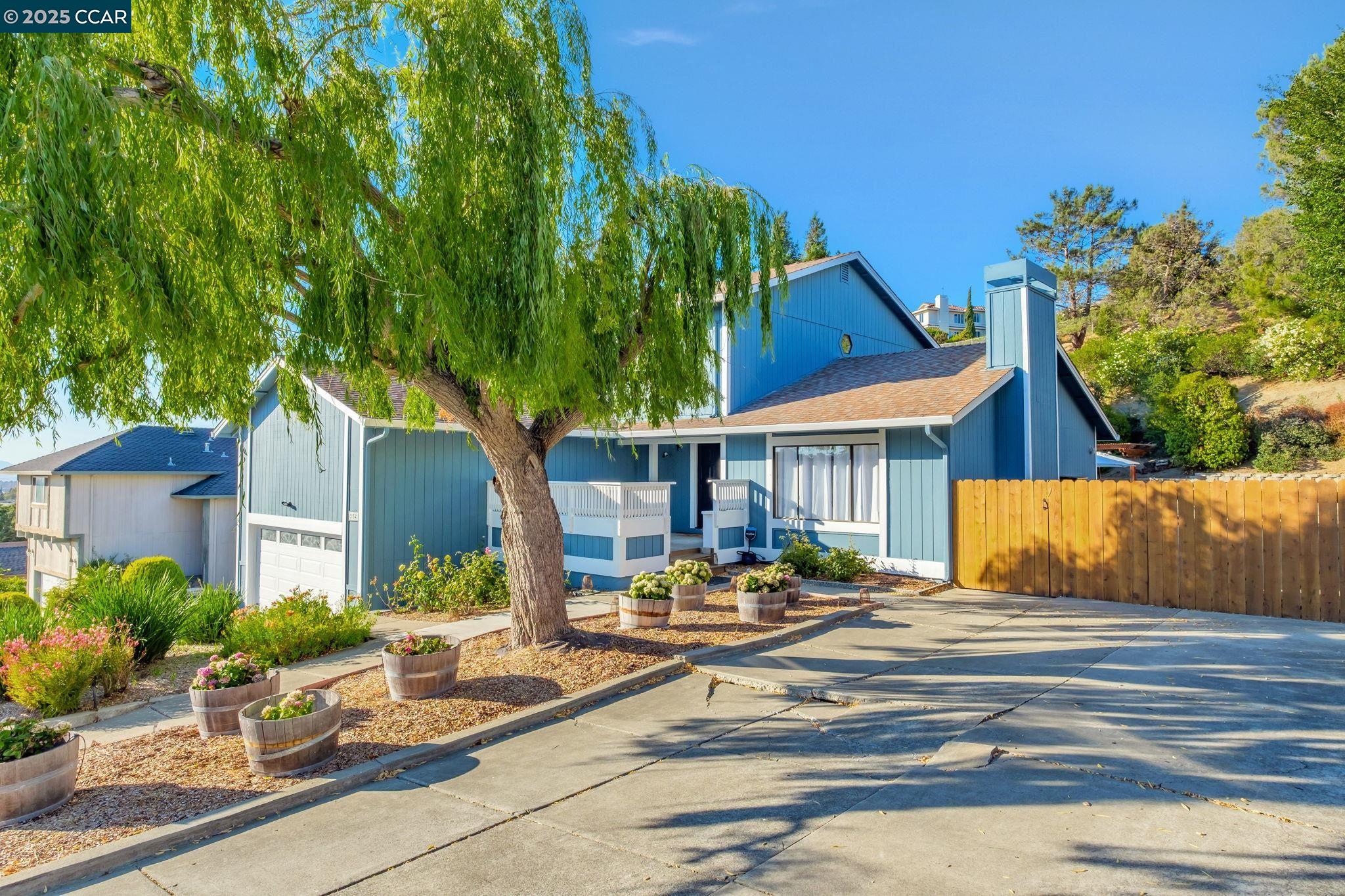 Detail Gallery Image 12 of 43 For 154 Turnberry Way, Vallejo,  CA 94591 - 4 Beds | 2/1 Baths