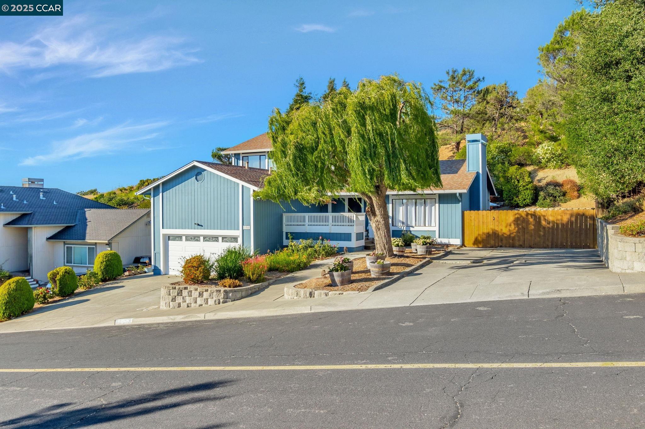 Detail Gallery Image 9 of 43 For 154 Turnberry Way, Vallejo,  CA 94591 - 4 Beds | 2/1 Baths