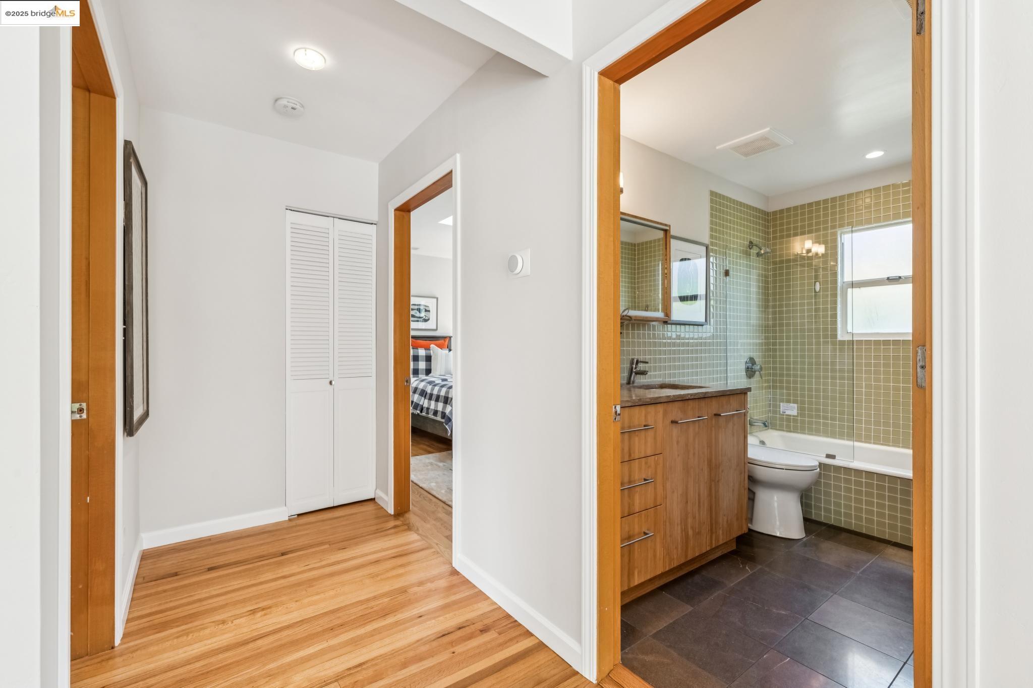 Detail Gallery Image 17 of 60 For 1708 Derby St, Berkeley,  CA 94703 - – Beds | – Baths