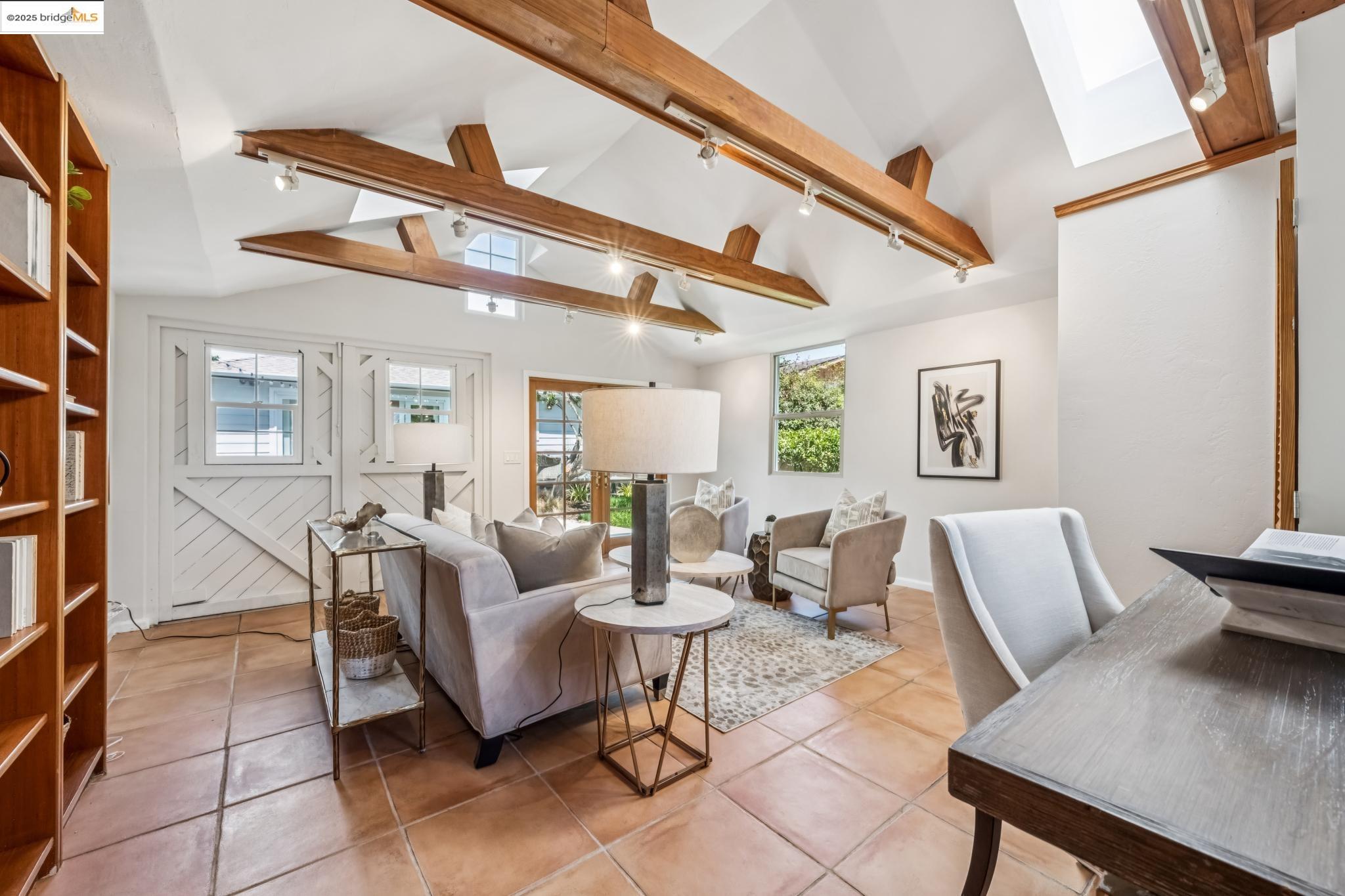 Detail Gallery Image 27 of 60 For 1708 Derby St, Berkeley,  CA 94703 - – Beds | – Baths