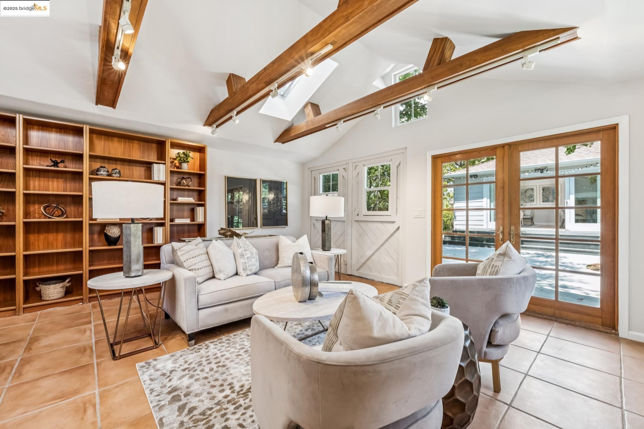 Detail Gallery Image 29 of 60 For 1708 Derby St, Berkeley,  CA 94703 - – Beds | – Baths