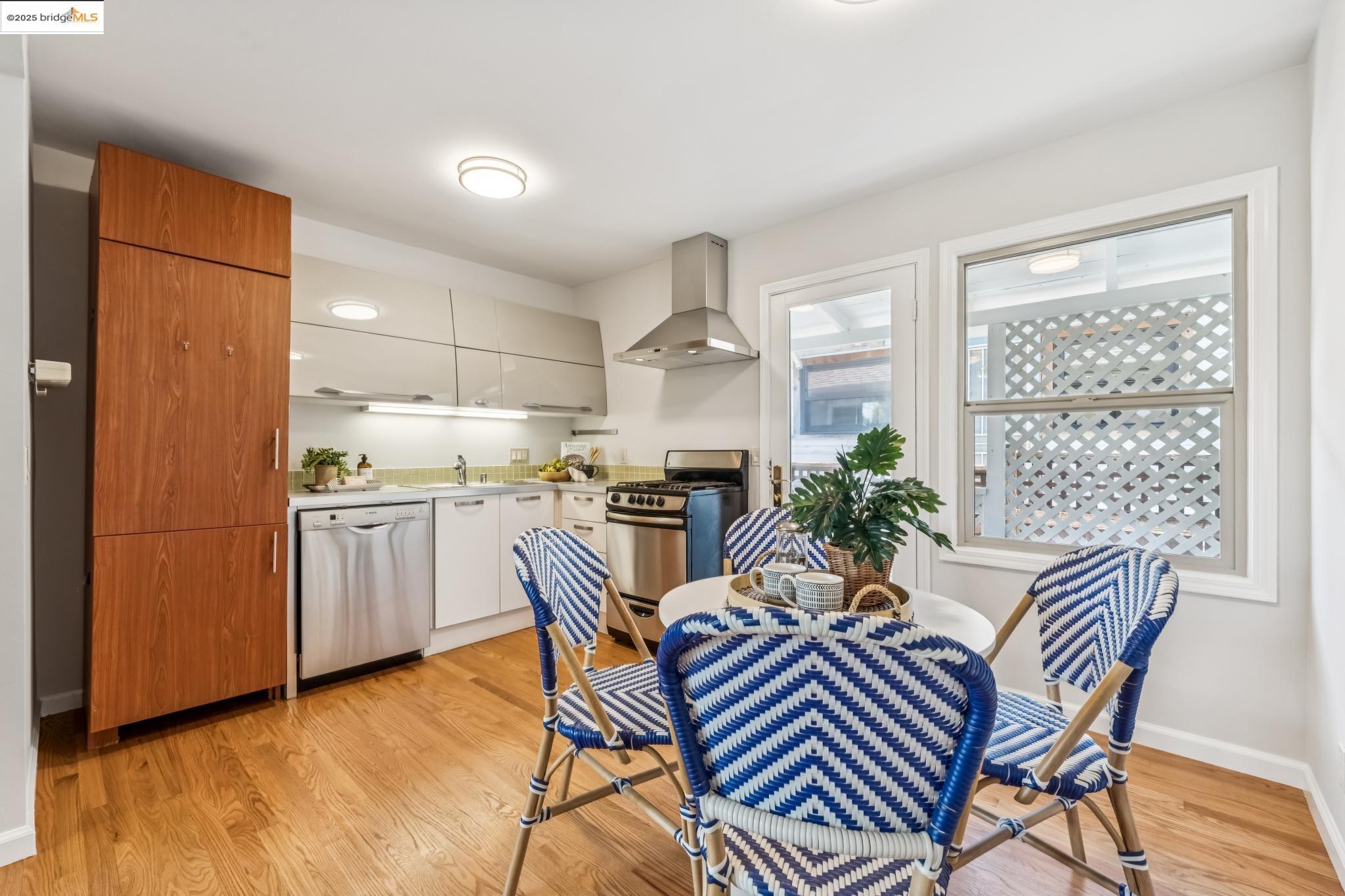 Detail Gallery Image 39 of 60 For 1708 Derby St, Berkeley,  CA 94703 - – Beds | – Baths