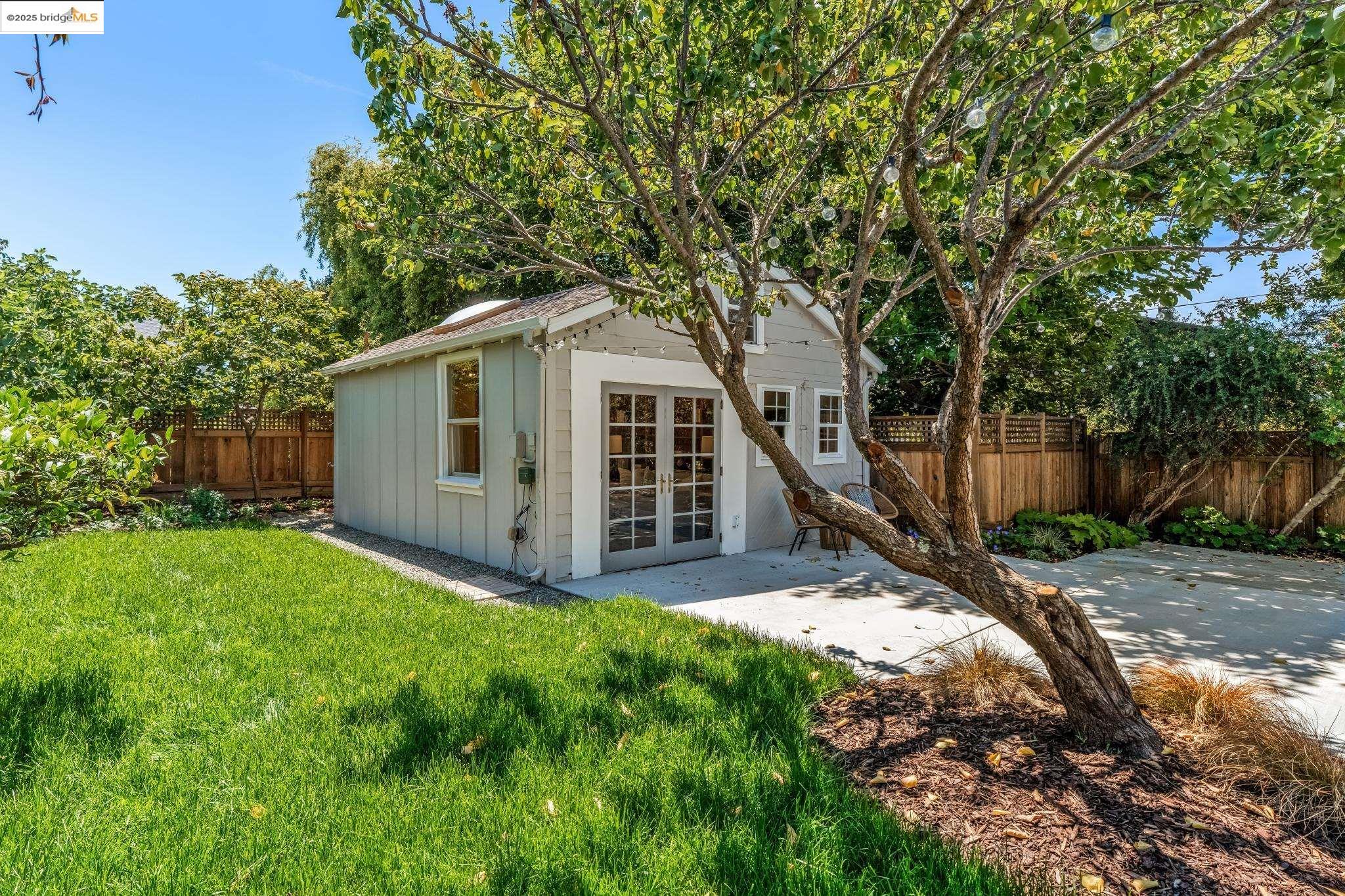 Detail Gallery Image 45 of 60 For 1708 Derby St, Berkeley,  CA 94703 - – Beds | – Baths