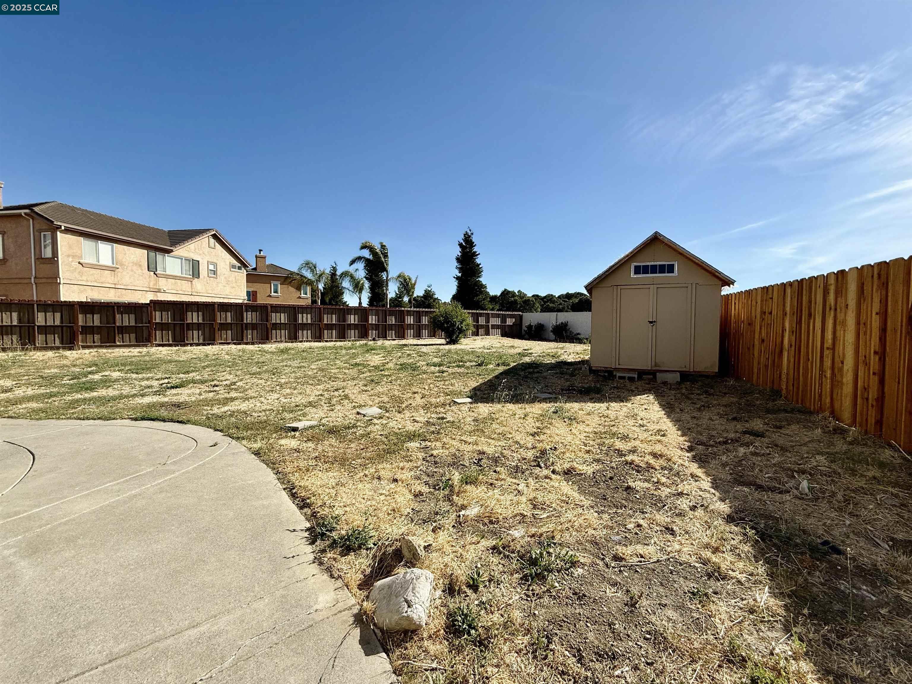 Detail Gallery Image 26 of 29 For 4431 Meadow Valley Cir, Fairfield,  CA 94534 - 4 Beds | 2/1 Baths