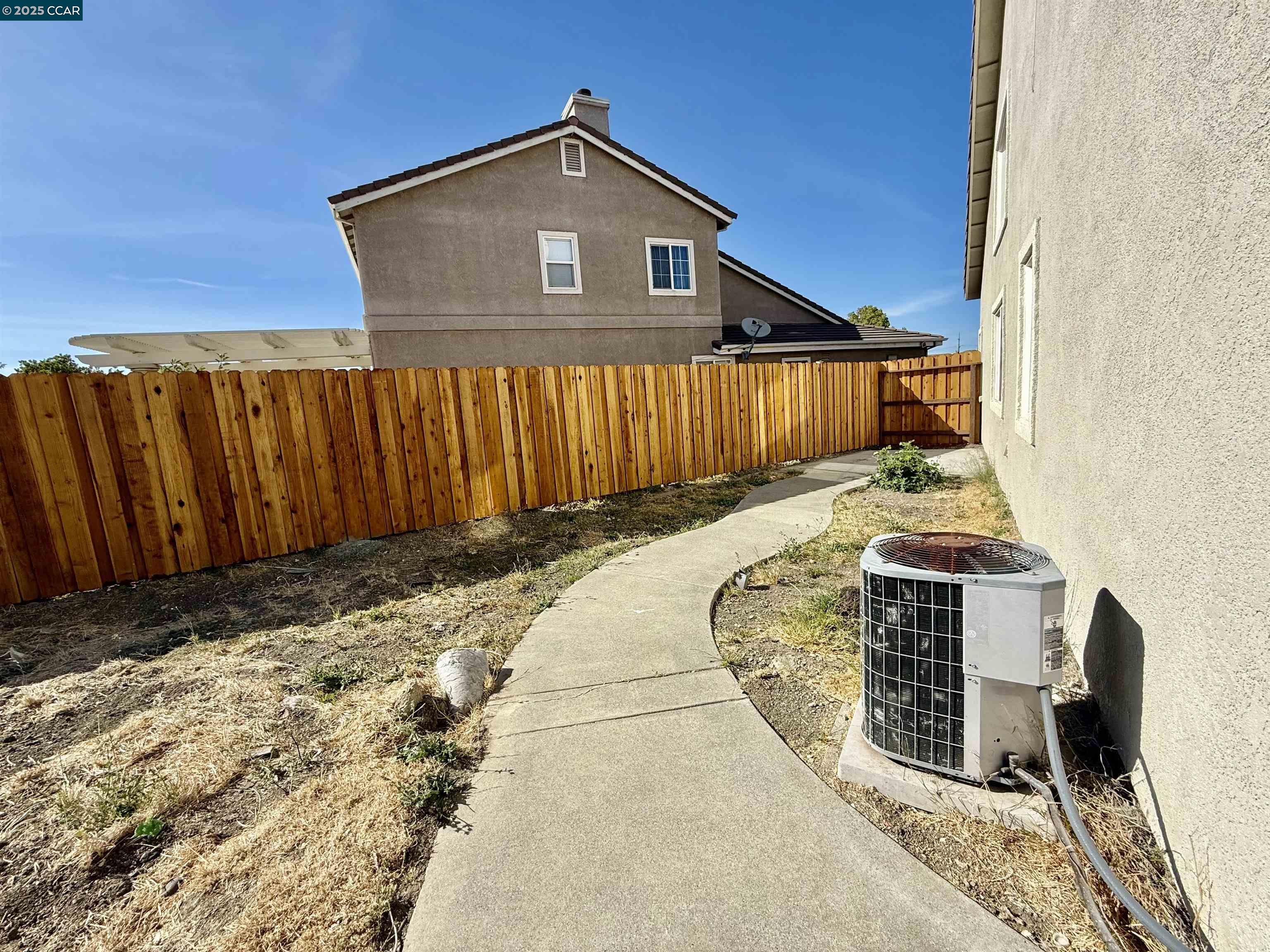 Detail Gallery Image 29 of 29 For 4431 Meadow Valley Cir, Fairfield,  CA 94534 - 4 Beds | 2/1 Baths