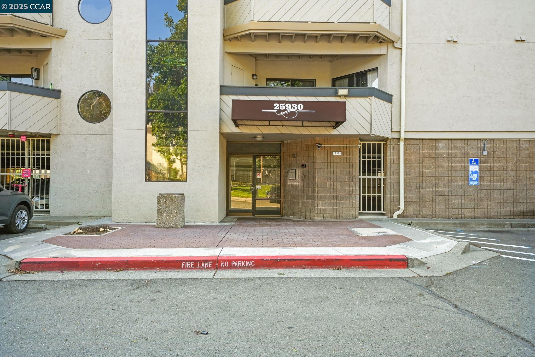 Photo #2: 41107496 Listing 