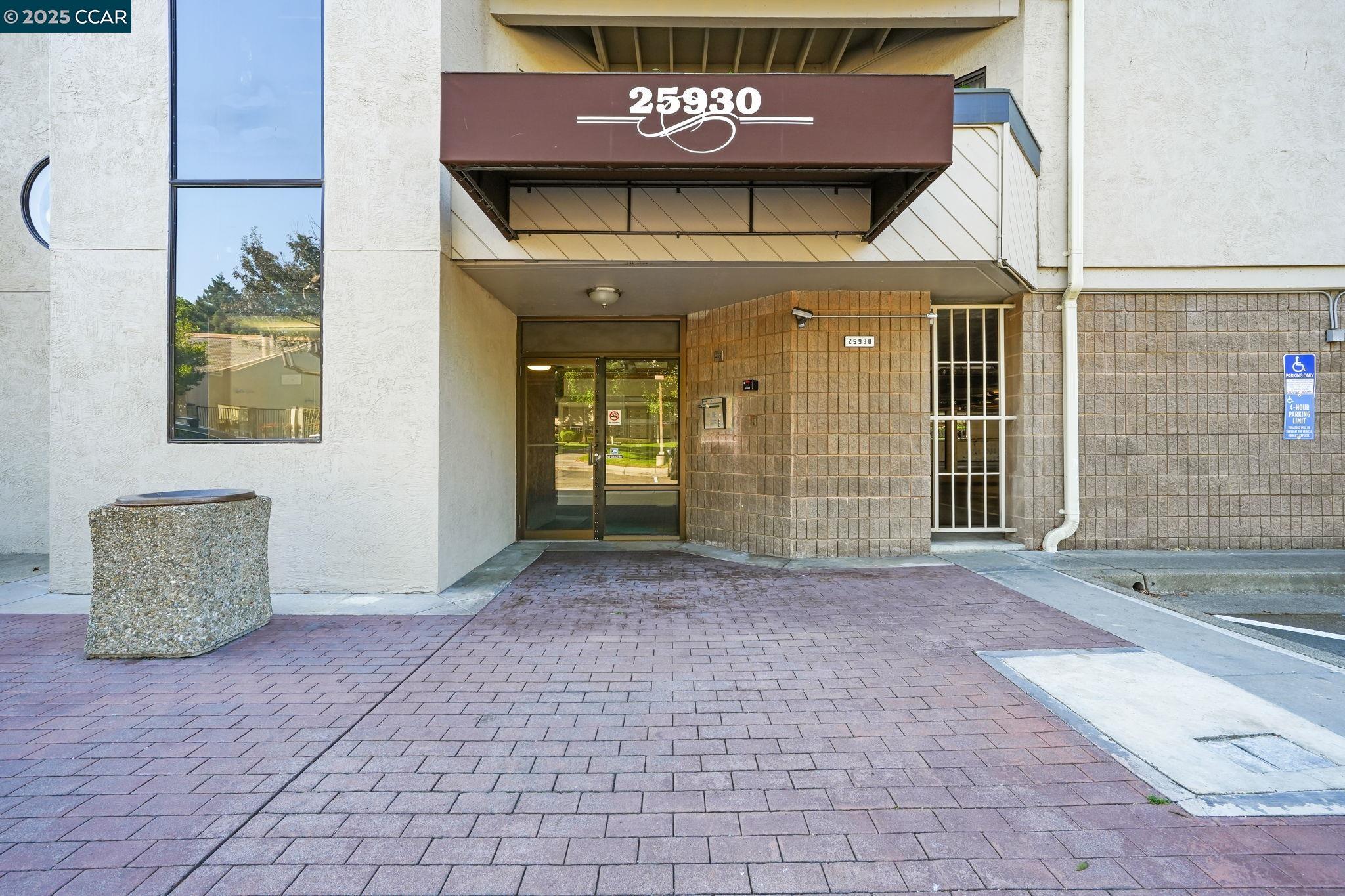 Photo #3: 41107496 Listing 