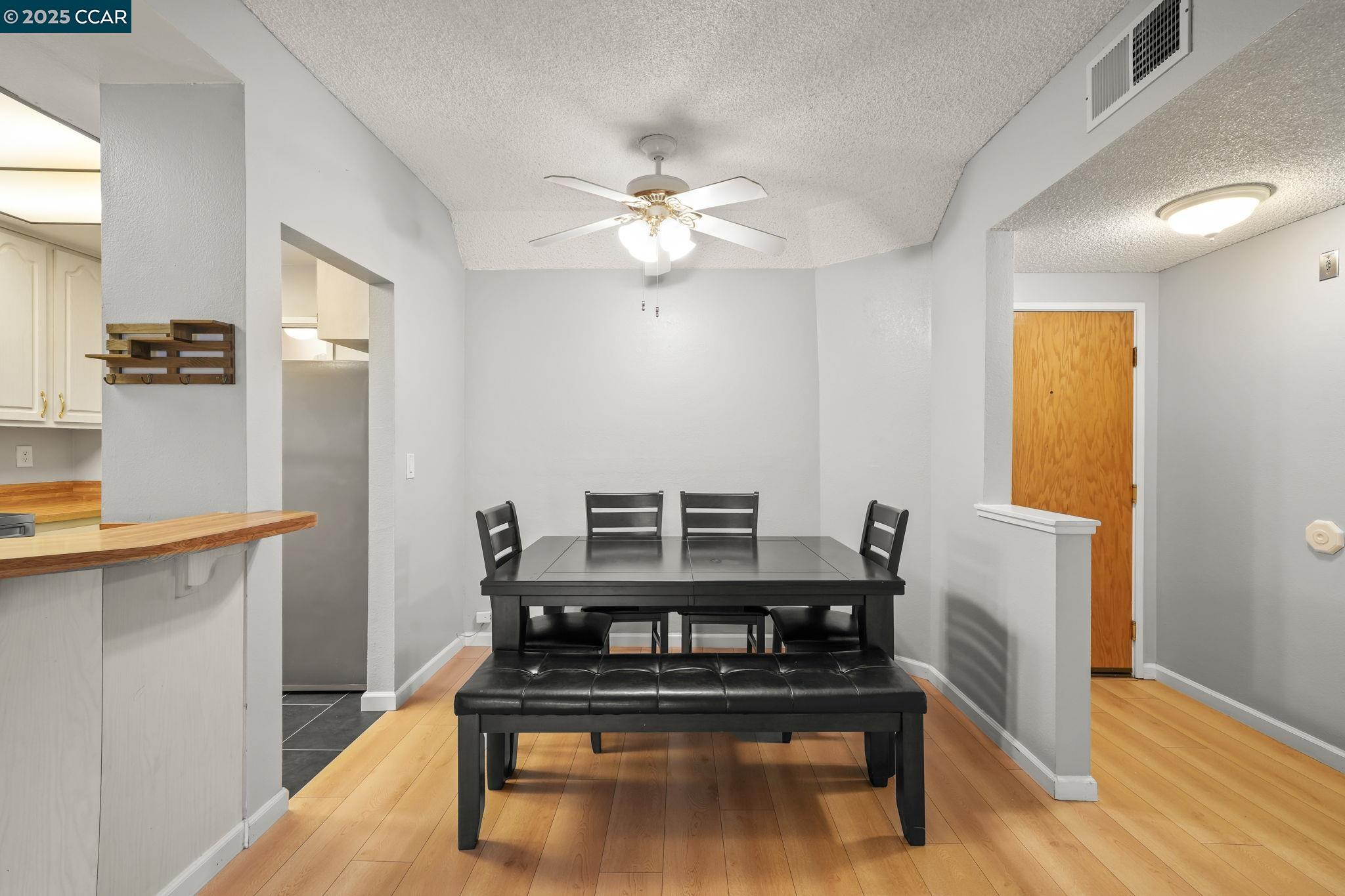Photo #6: 41107496 Listing 