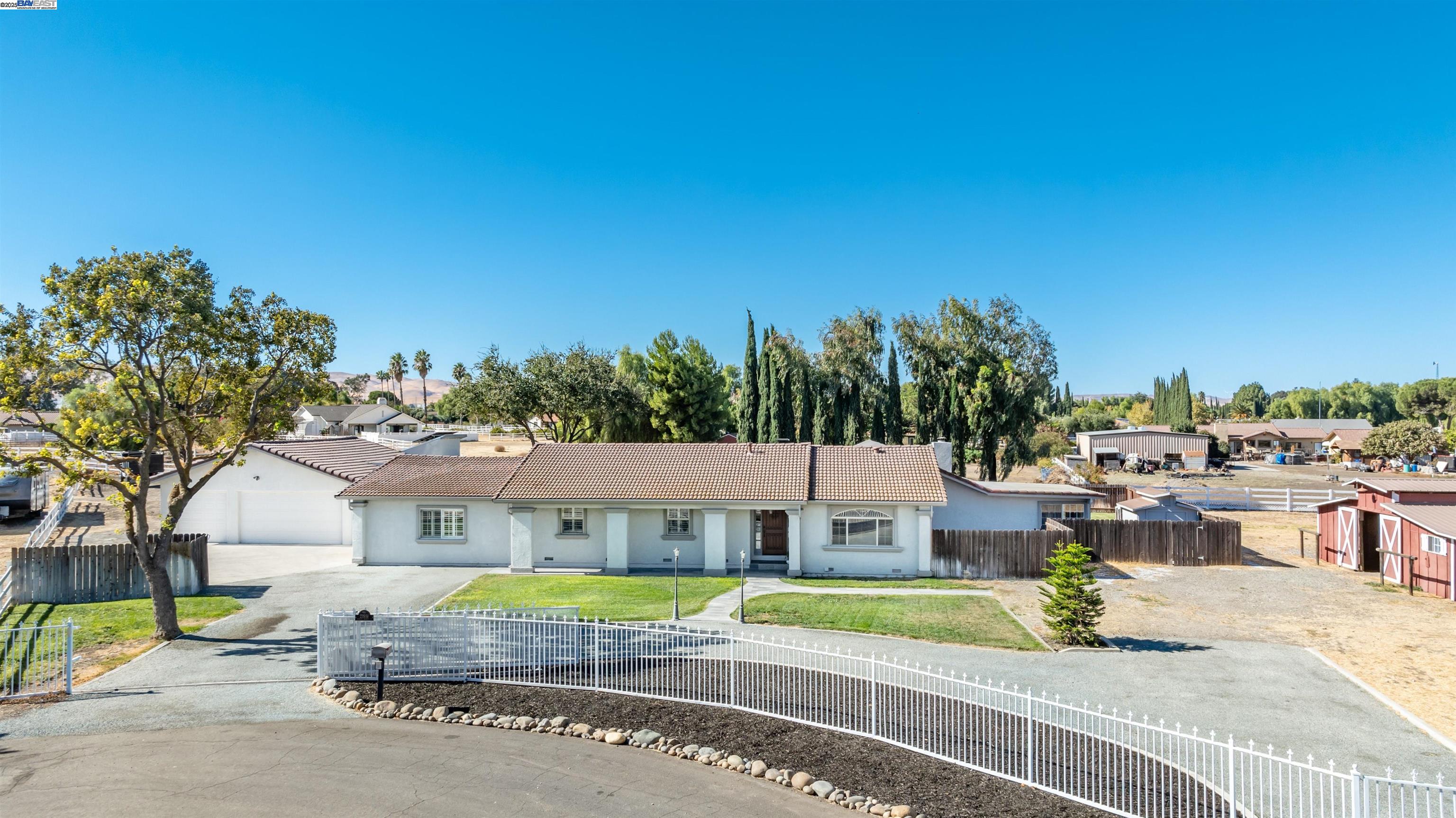 Detail Gallery Image 2 of 60 For 23551 Rancho Ramon Ct, Tracy,  CA 95304 - 6 Beds | 3 Baths