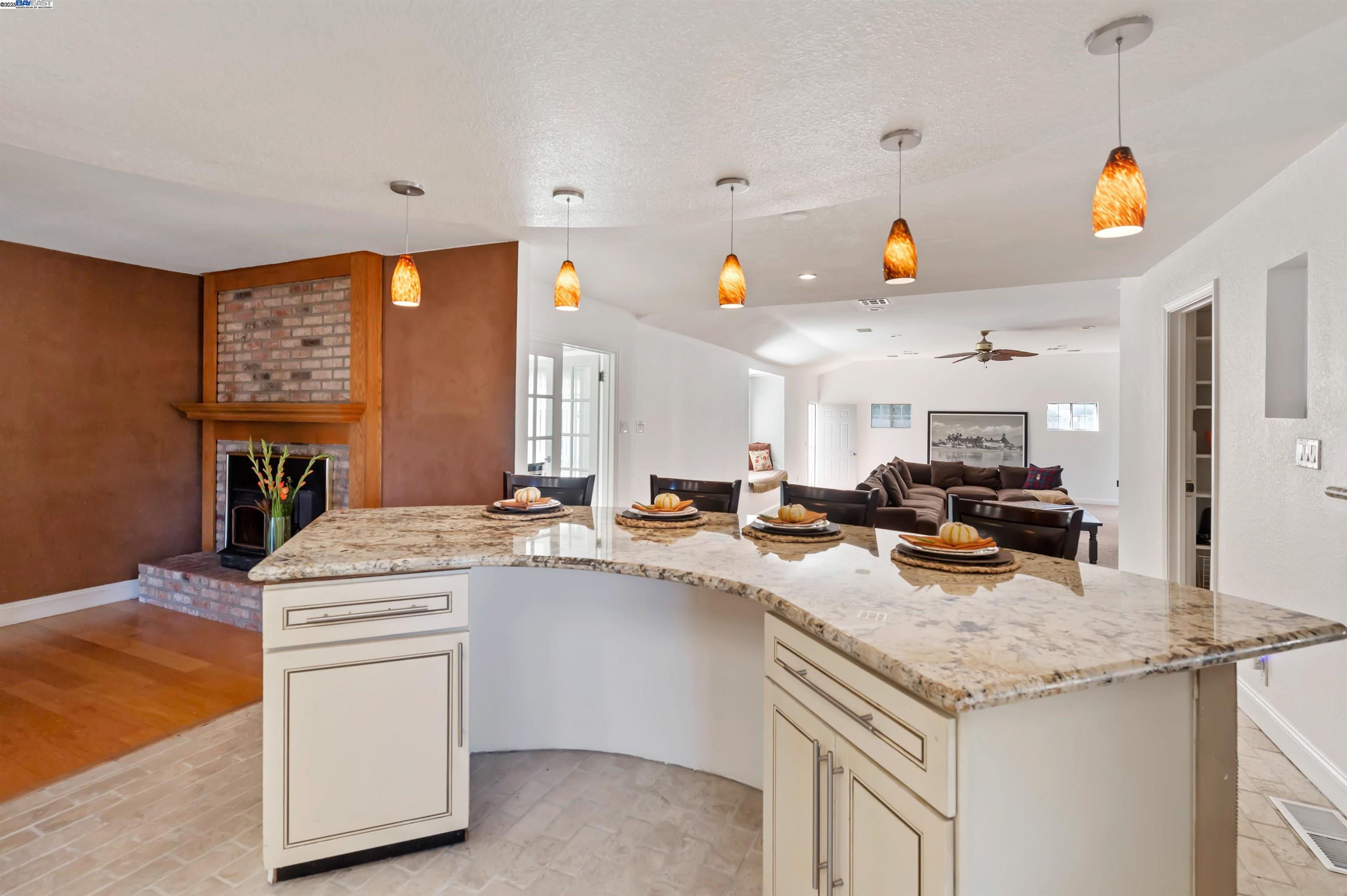 Detail Gallery Image 13 of 60 For 23551 Rancho Ramon Ct, Tracy,  CA 95304 - 6 Beds | 3 Baths
